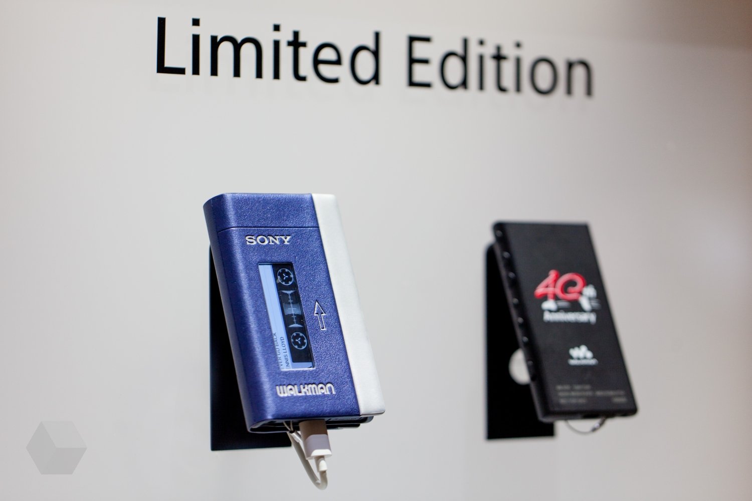 325.SONY　nw a100tps 40th Anniversary Walkman SONY NW-A100TPS