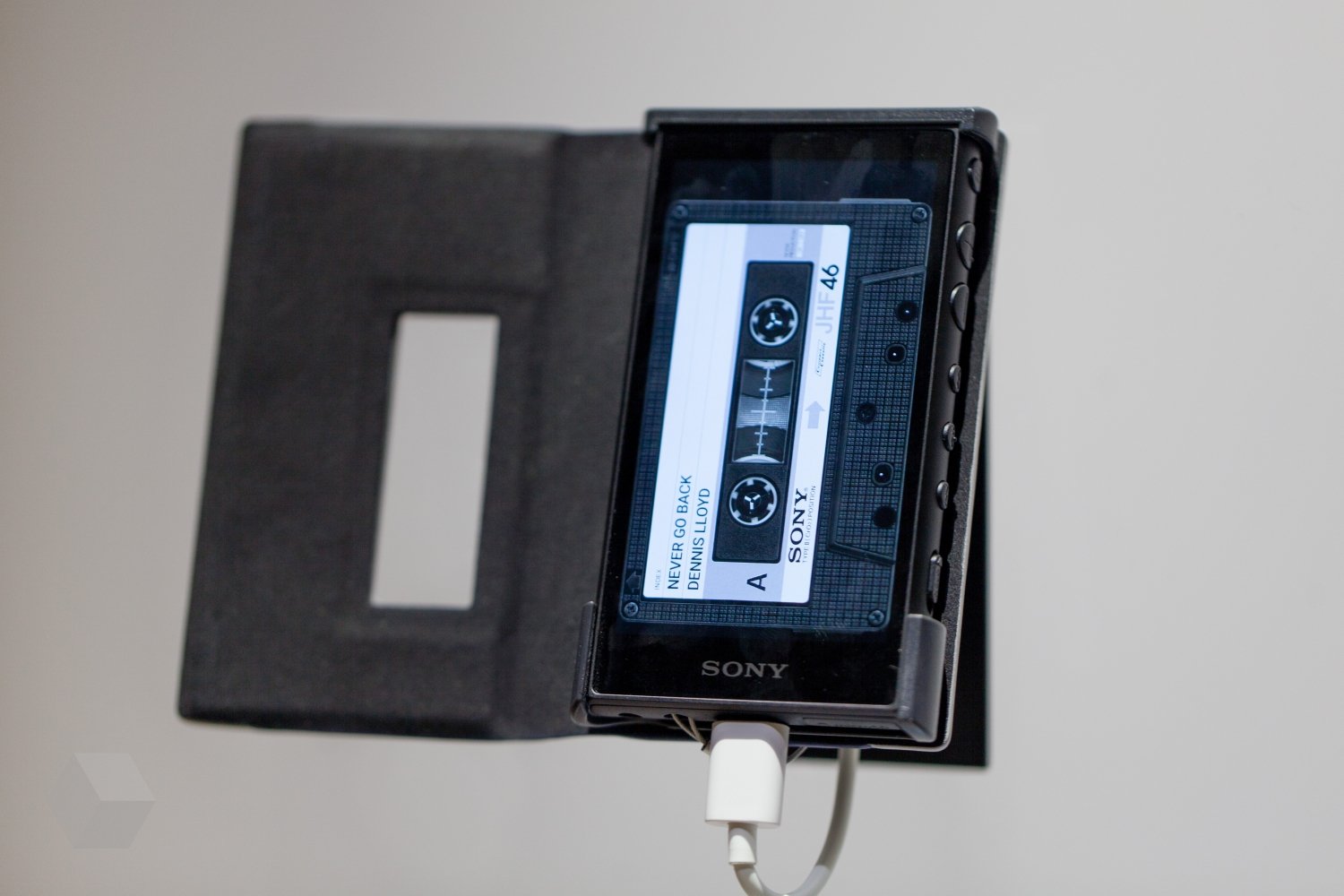 IFA 2019: Sony Walkman NW-A100TPS в ретрокорпусе для