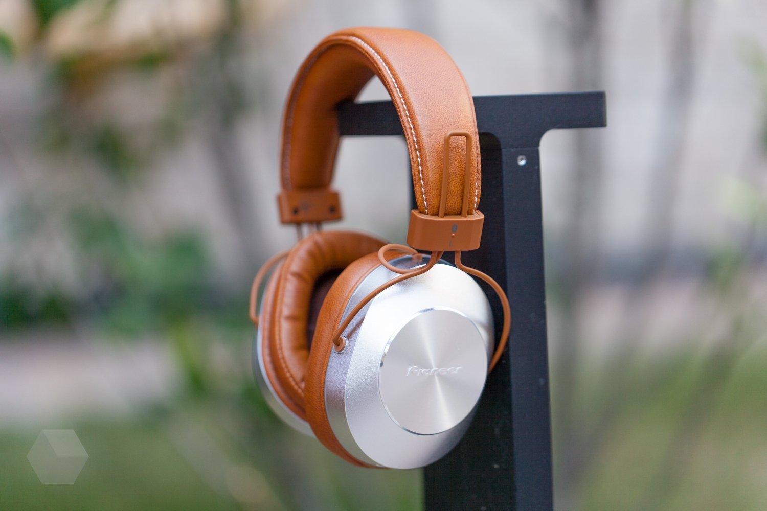 Обзор наушников Pioneer SE-MS7BT. Стильно, удобно, доступно