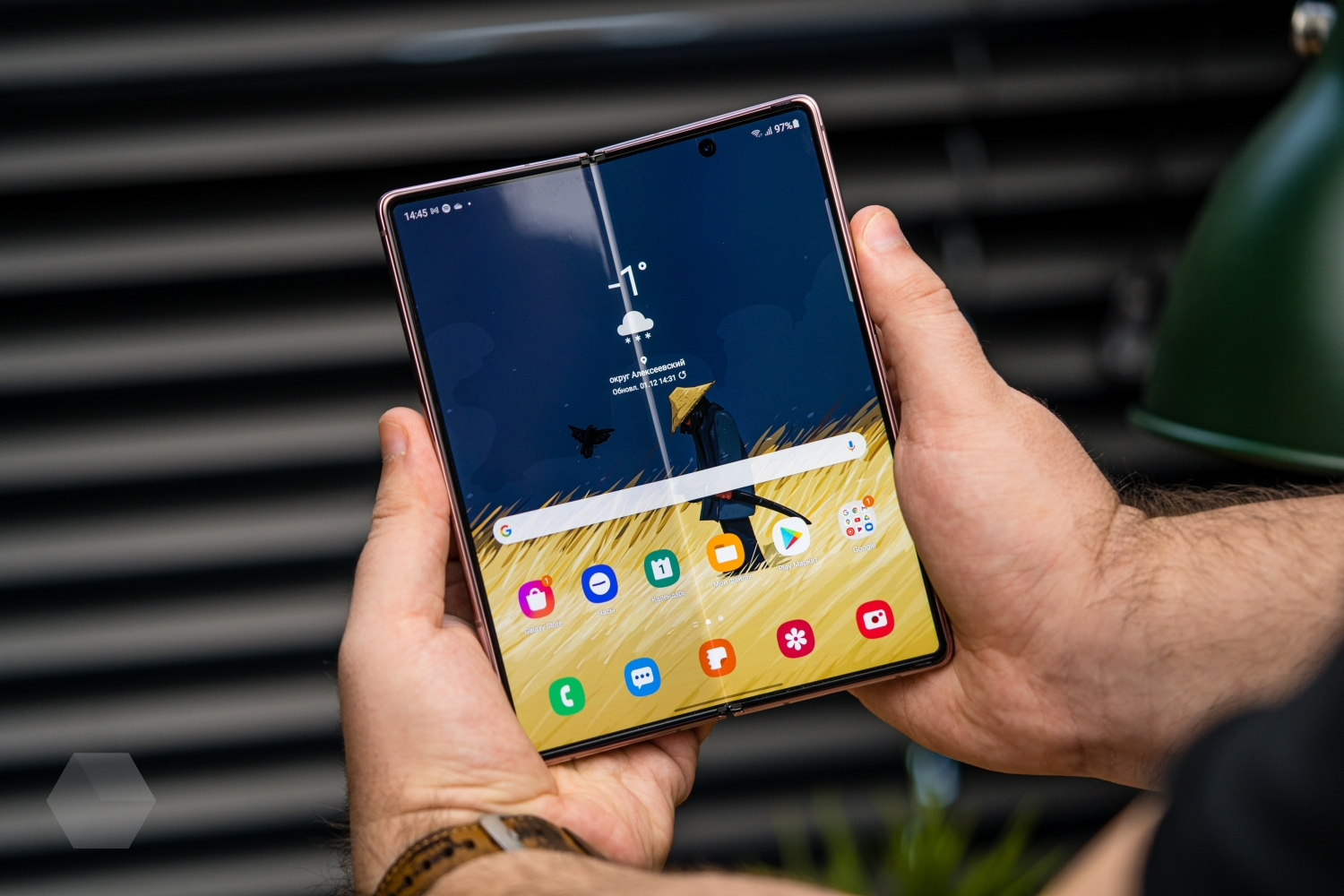 Поговорим о Samsung Galaxy Z Fold2. Надёжность, сервисы и варианты покупки  - Rozetked.me