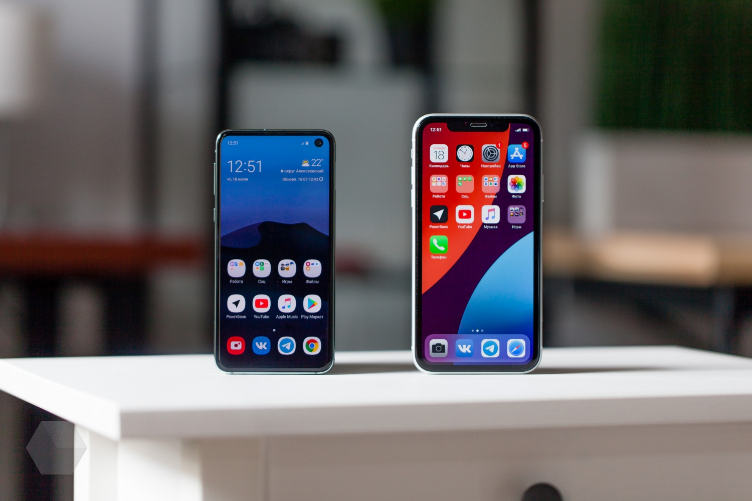 Месяц с Galaxy S10e и сравнение с iPhone XR - Rozetked.me