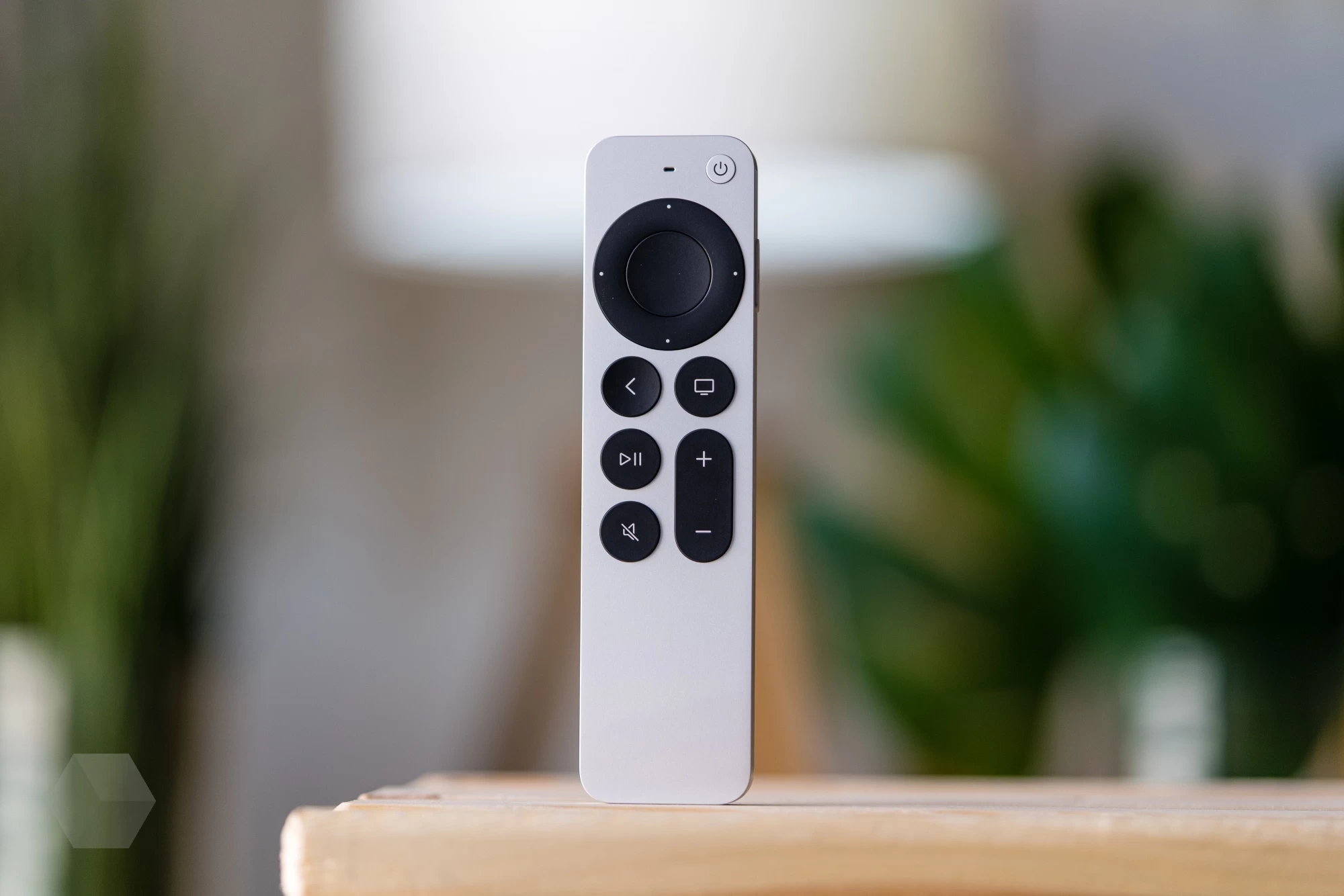 Обзор Apple TV 4K (2021) с новым пультом Siri Remote - Rozetked.me