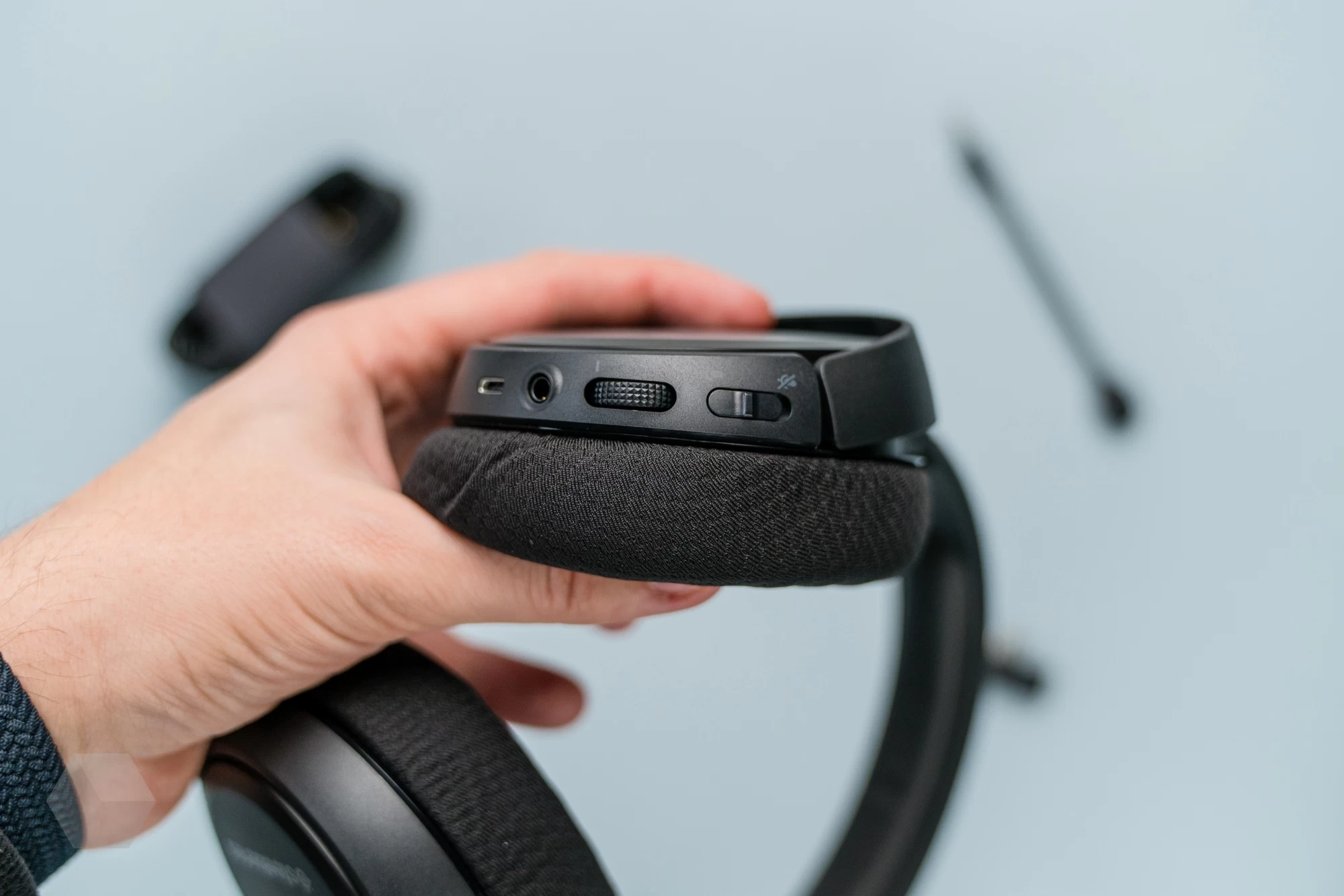 Обзор Steelseries Arctis 1 Wireless: универсальная беспроводная гарнитура -  Rozetked.me