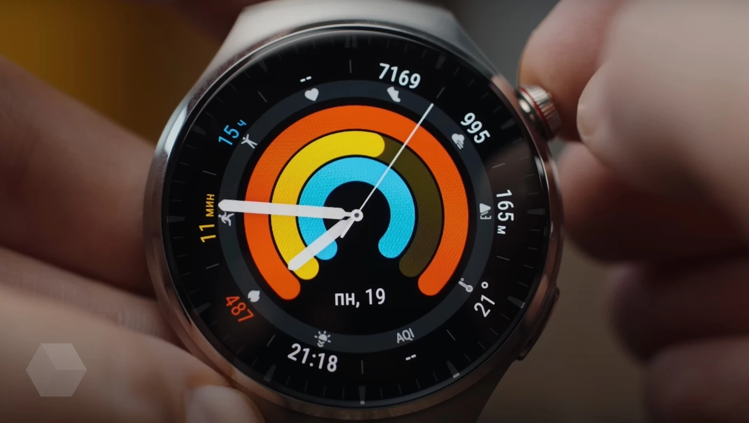 Обзор Huawei Watch 4 Pro: сахар не измеряют, но часы всё равно классные -  Rozetked.me