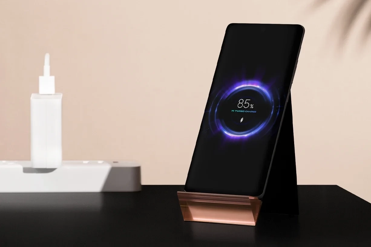 Xiaomi представила Mi 100W Wireless Charging Stand — сверхбыструю беспроводную  зарядку - Rozetked.me