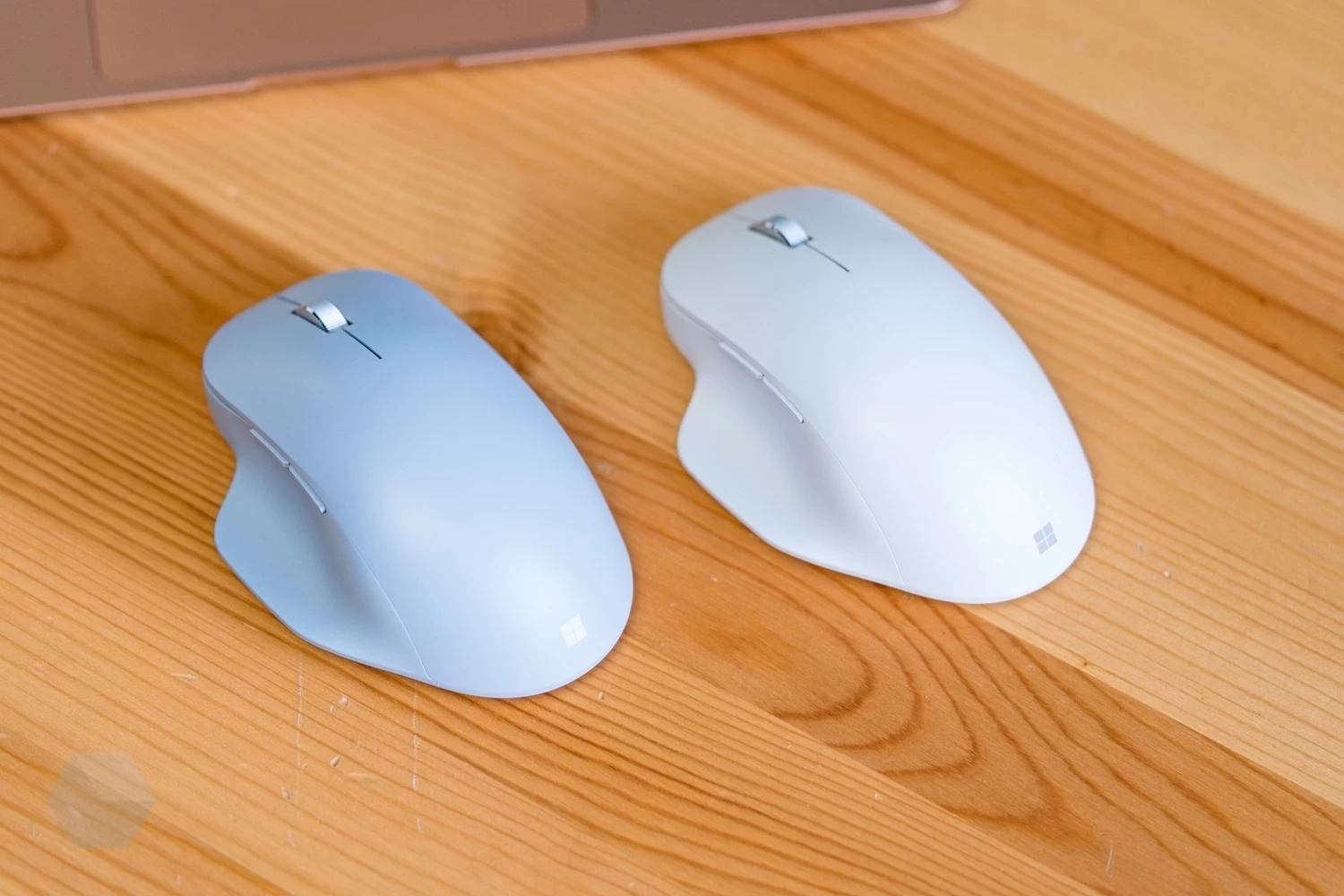 Обзор Microsoft Bluetooth Ergonomic Mouse. Действительно удобная мышь? -  Rozetked.me