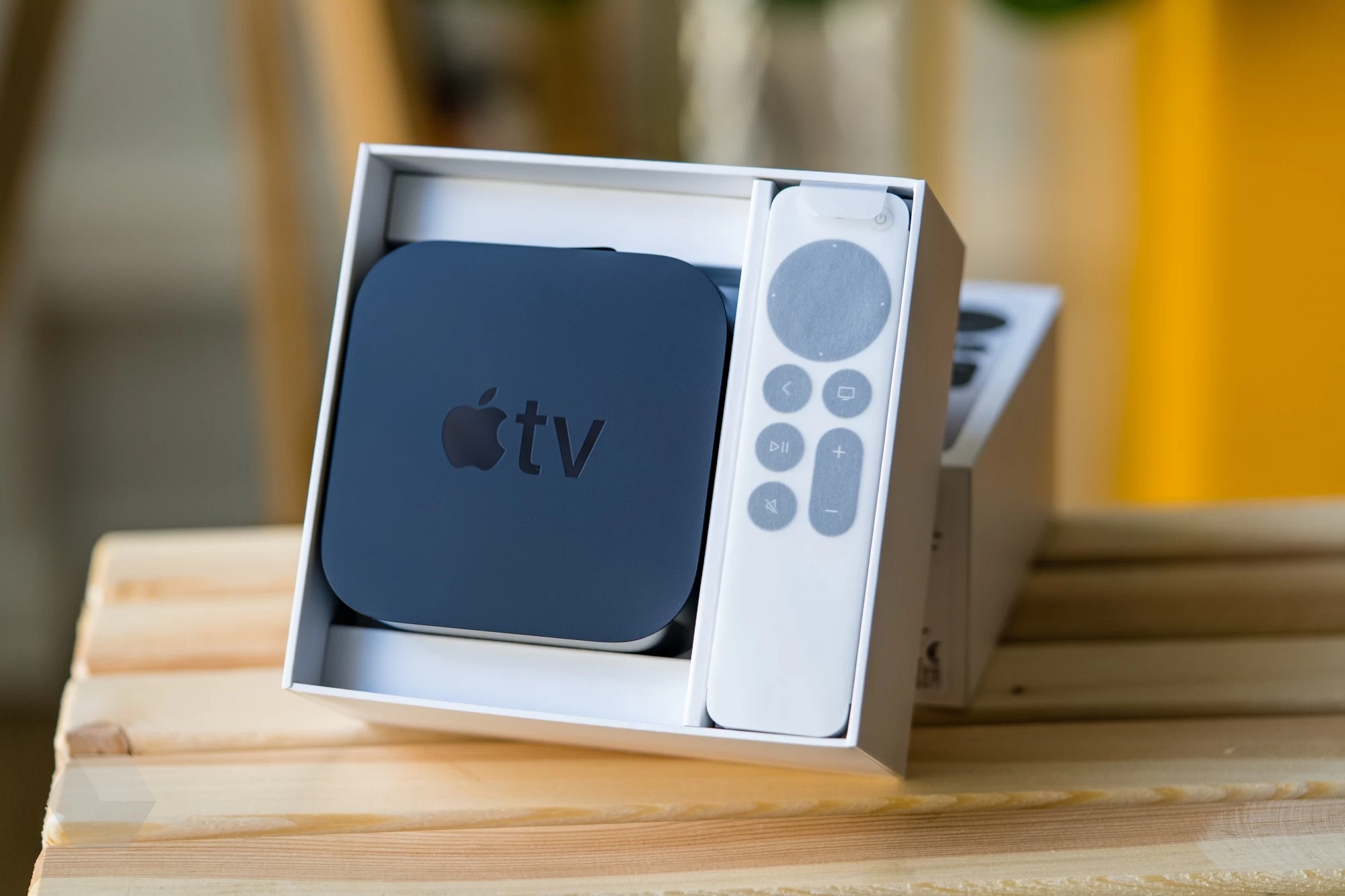 Обзор Apple TV 4K (2021) с новым пультом Siri Remote - Rozetked.me