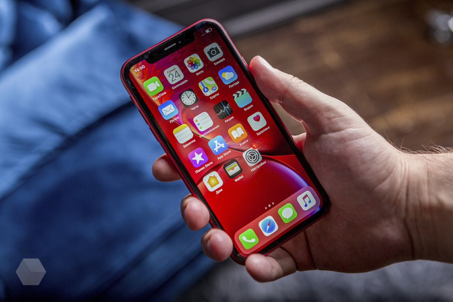 iPhone XR — замах на бестселлер. Первый взгляд - Rozetked.me