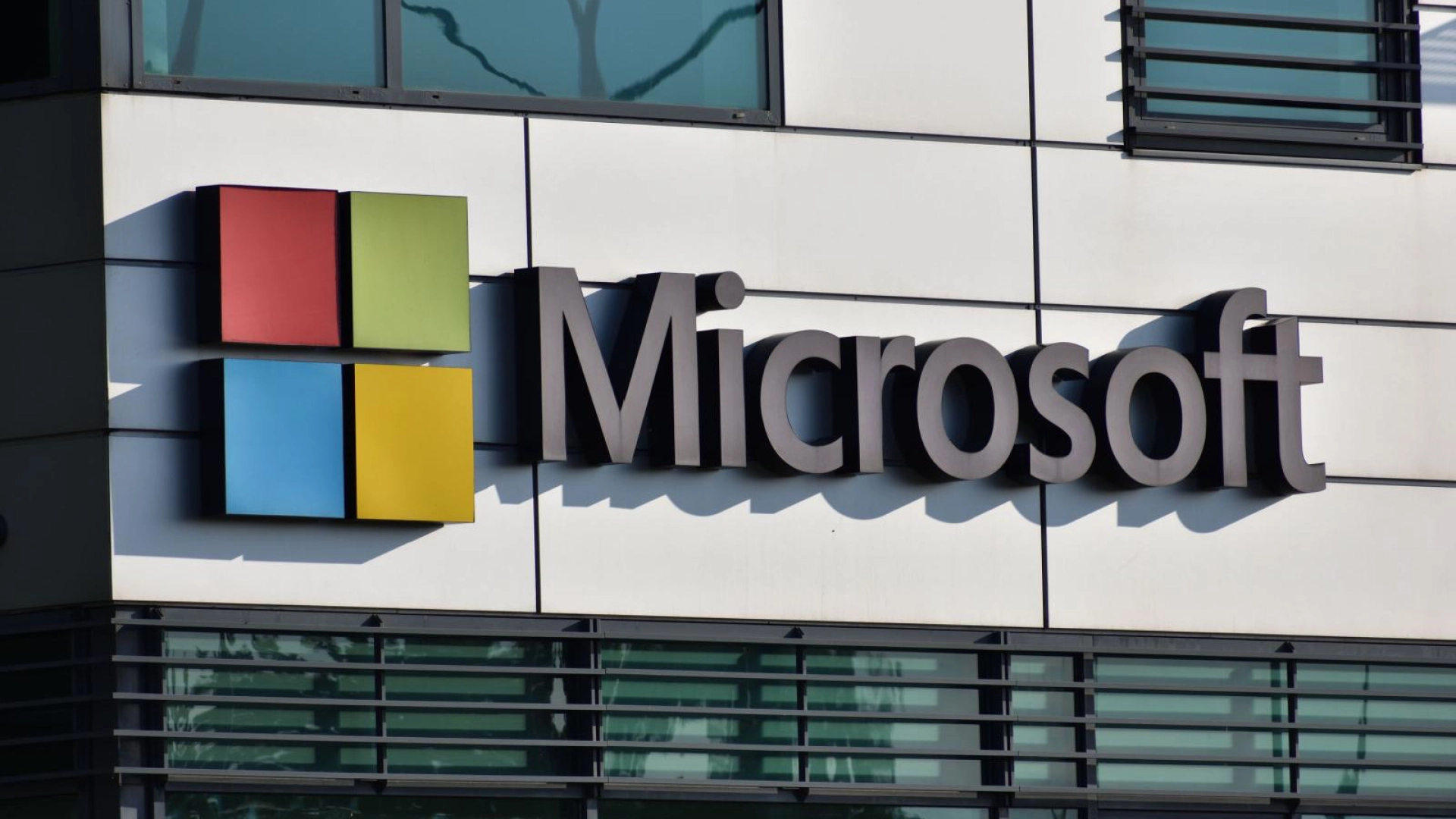 Microsoft заявила, что российские хакеры украли исходный код части проектов компании