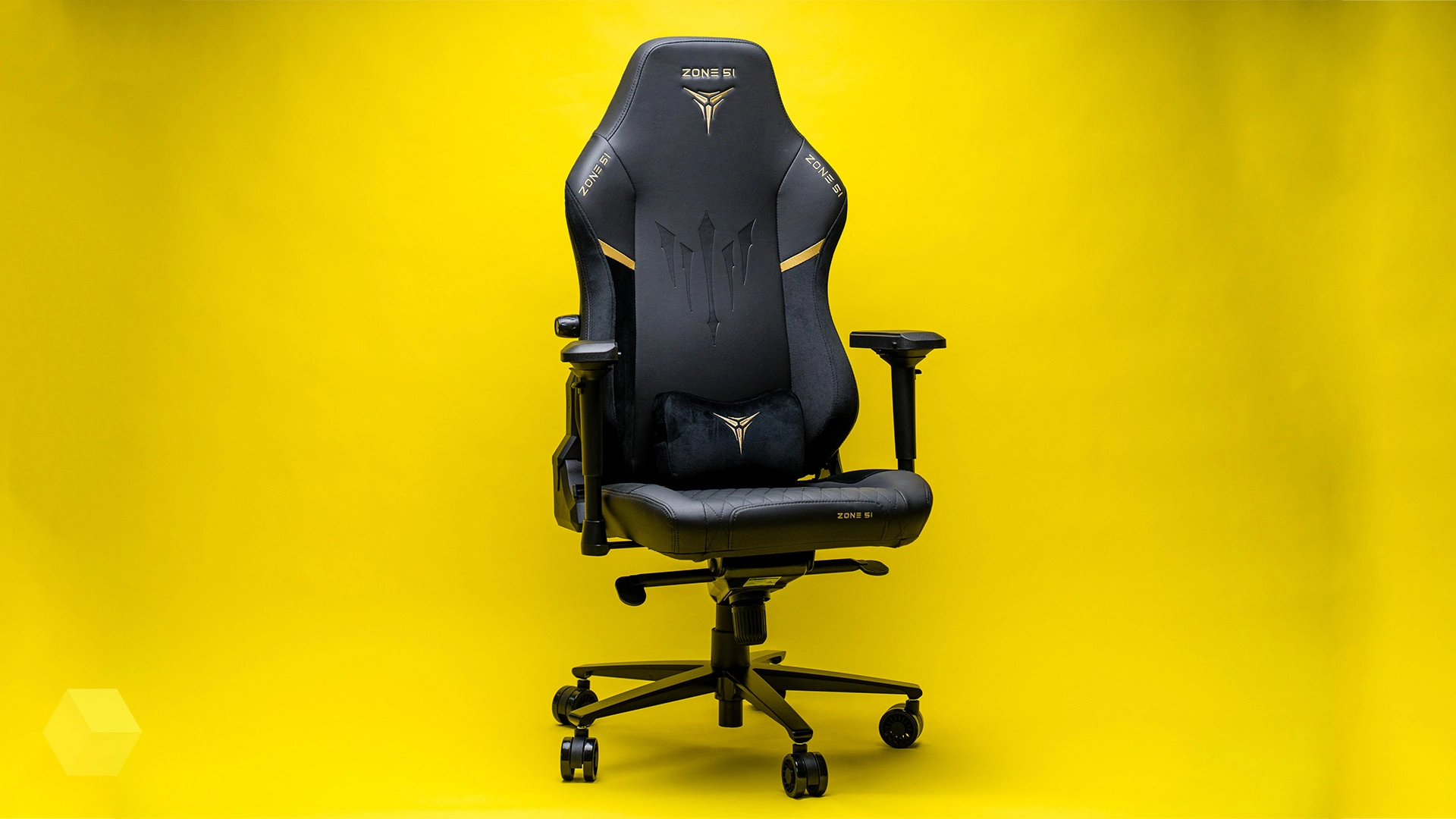 Обзор игрового кресла Zone 51 Predator — стиль и удобство за столом