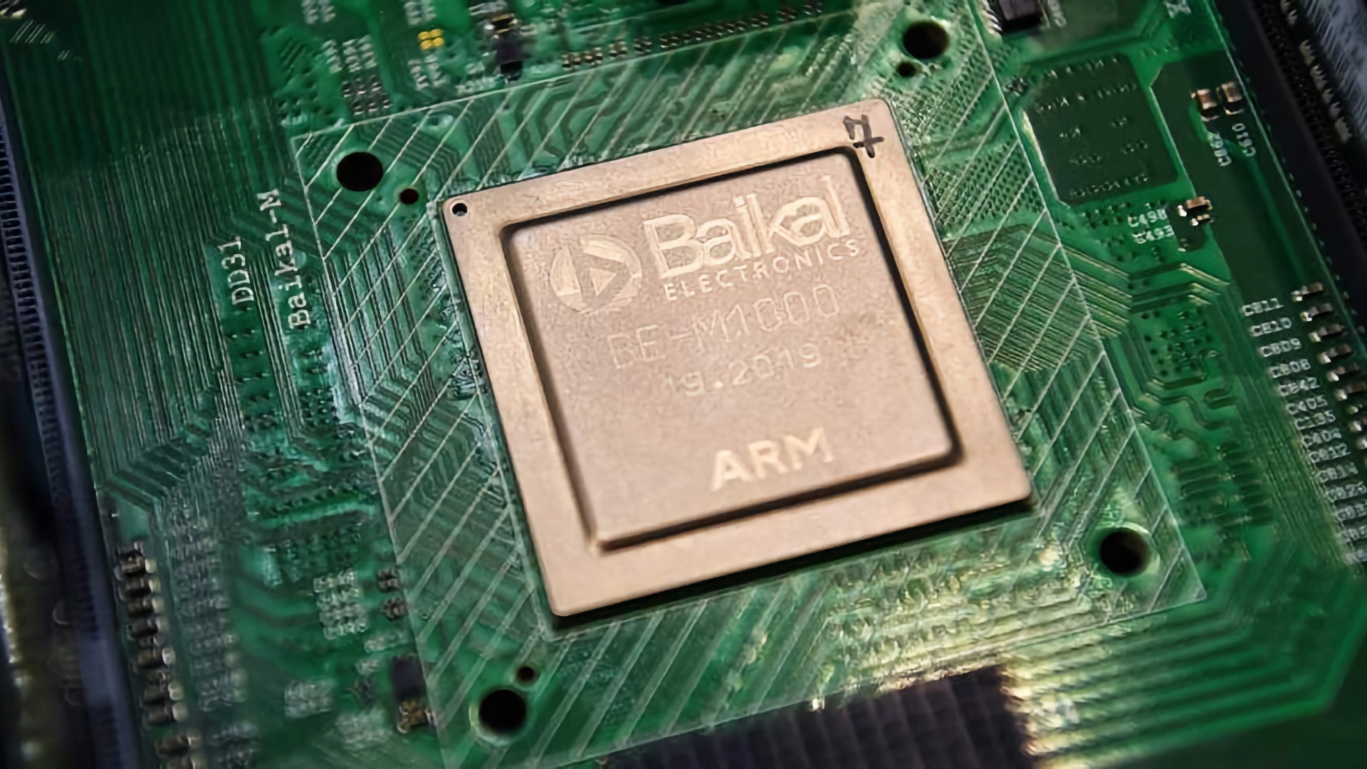 «Ъ»: доля брака в поставках микросхем из Китая в Россию выросла с 2% до 40%