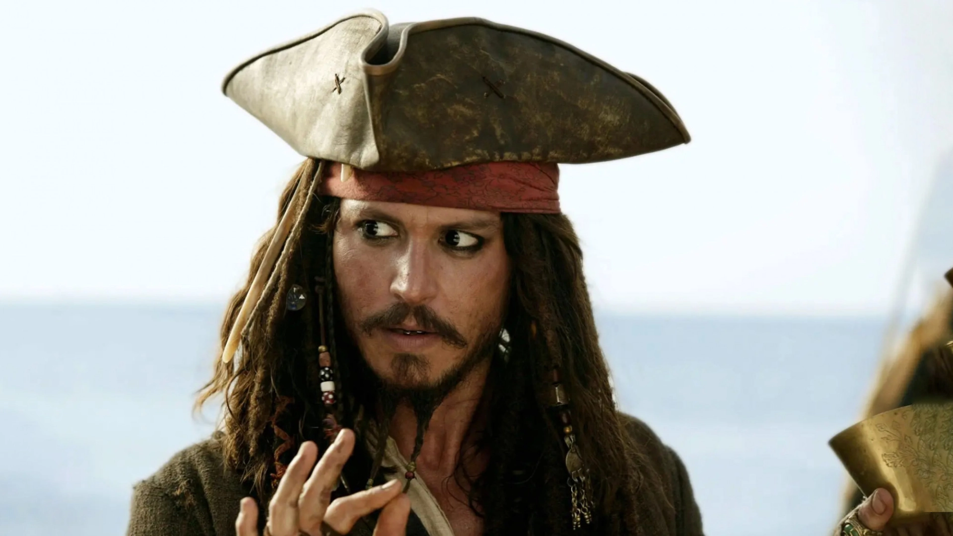 The Sun передаёт, что Джонни Депп вернётся к роли Джека Воробья. Источники Daily Mail это опровергают