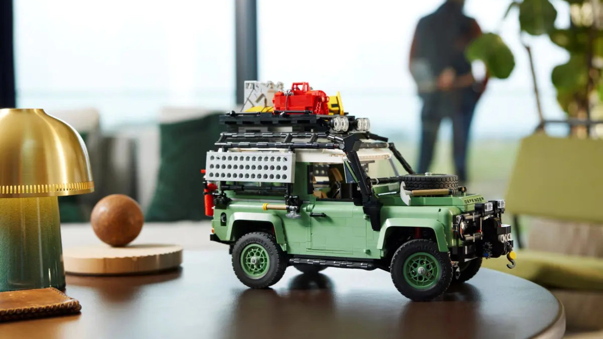 LEGO анонсировала набор, из которого можно собрать джип Land Rover Defender 90