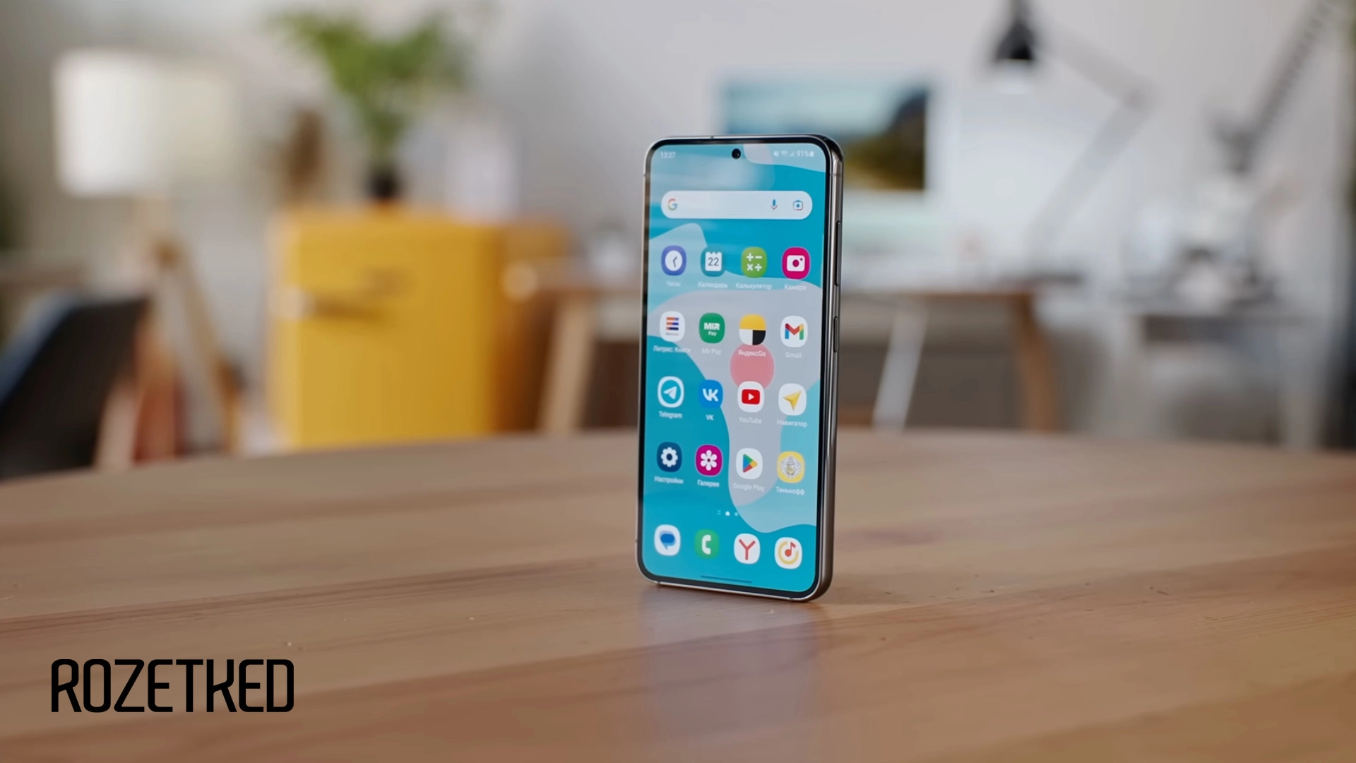 Инсайдер: в смартфонах Samsung появится функция ИИ-генерации обоев из Pixel 8