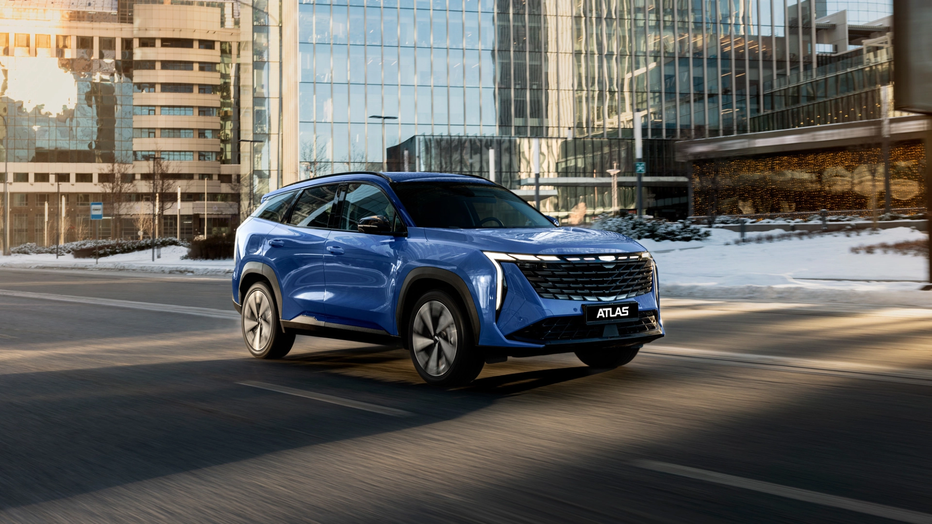 Объявлены официальные цены кроссовера Geely Atlas