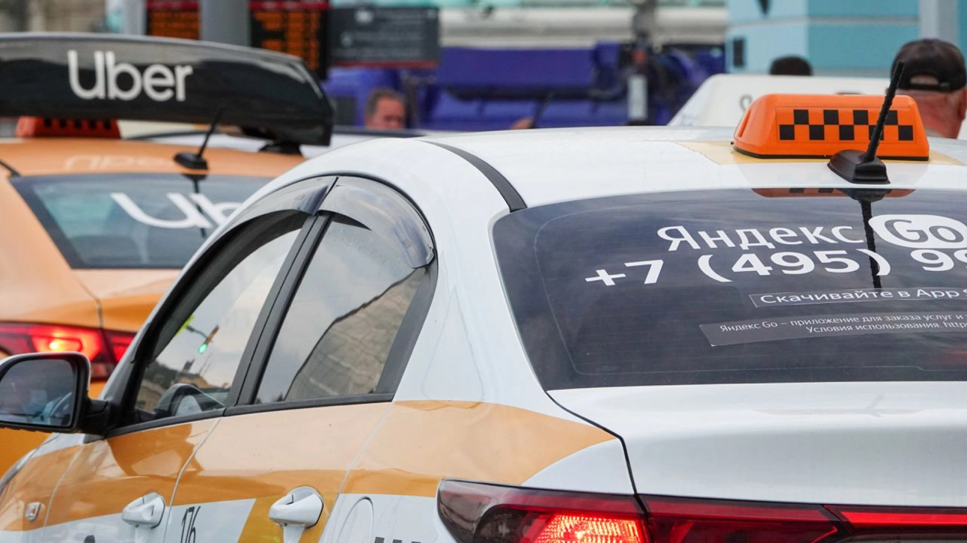 Forbes: «Яндекс» договаривается о выкупе доли Uber в совместном предприятии