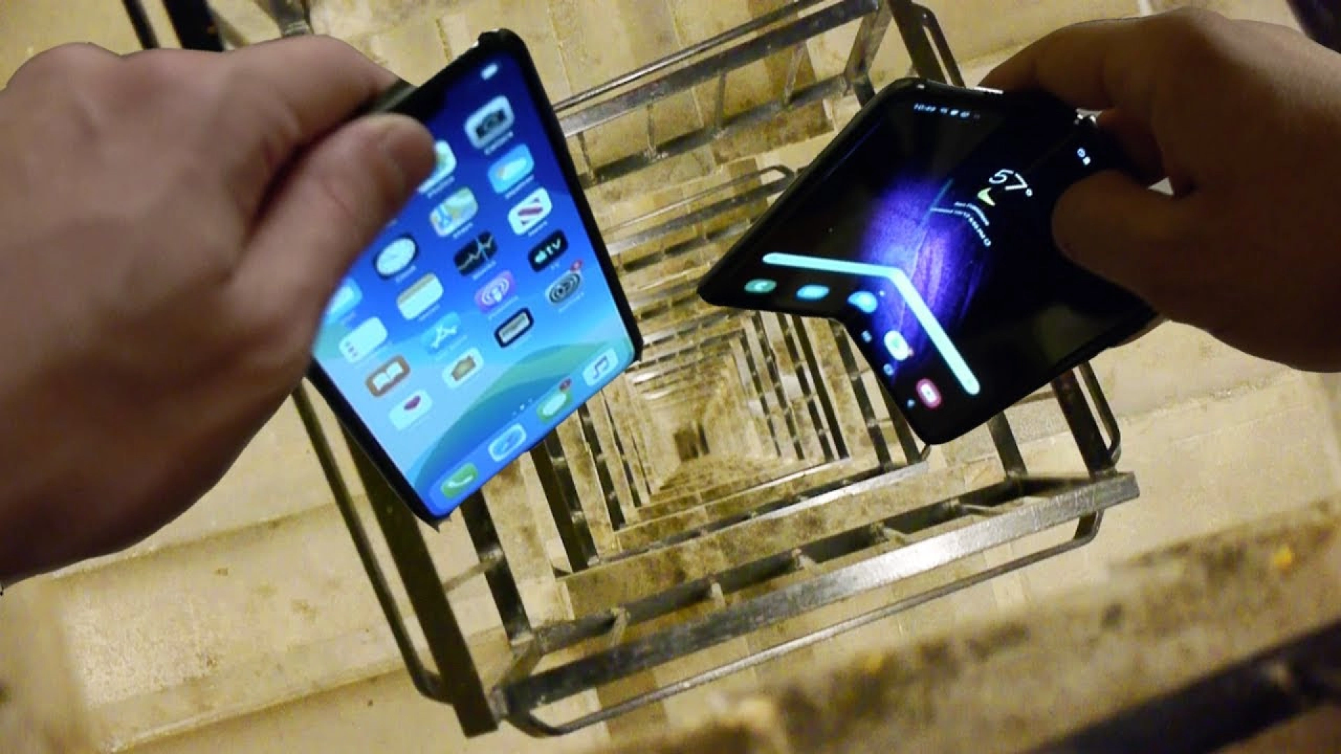 Apple запатентовала систему защиты складного смартфона при падении