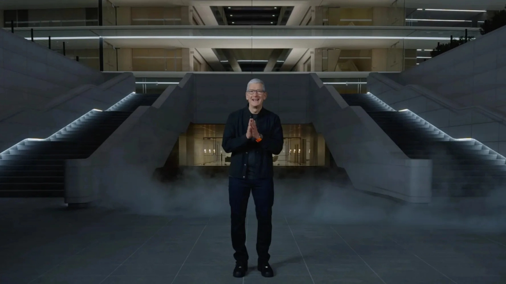 Продажи Mac в третьем квартале упали на 34%, iPhone — выросли на 3%