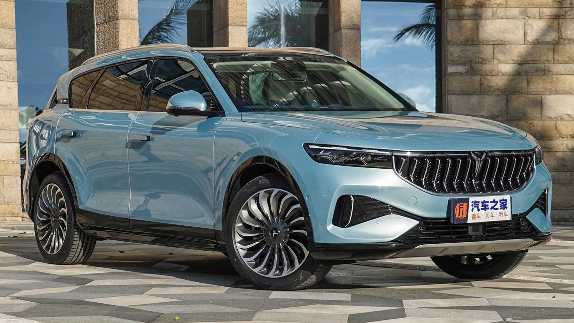 В России будут продавать китайские автомобили Voyah