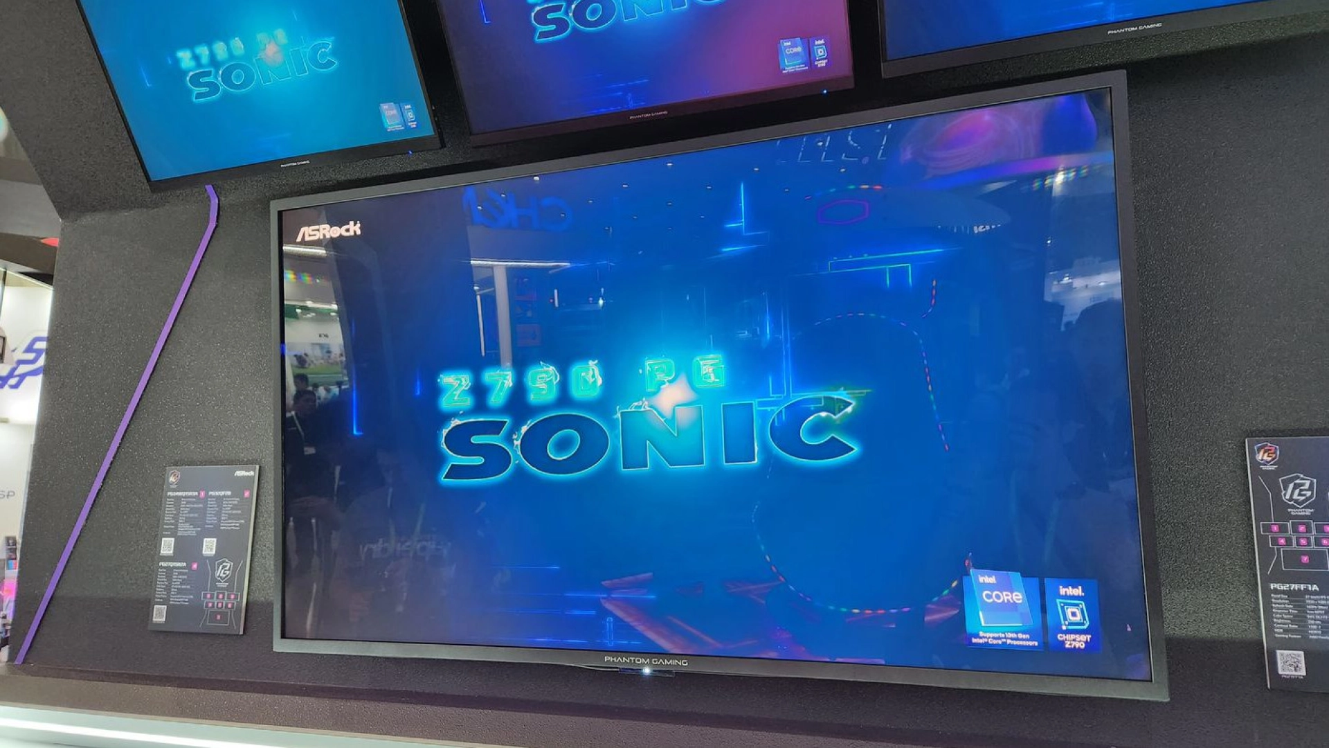 ASRock показала на Computex 2023 55-дюймовый 8K-монитор PG558KF