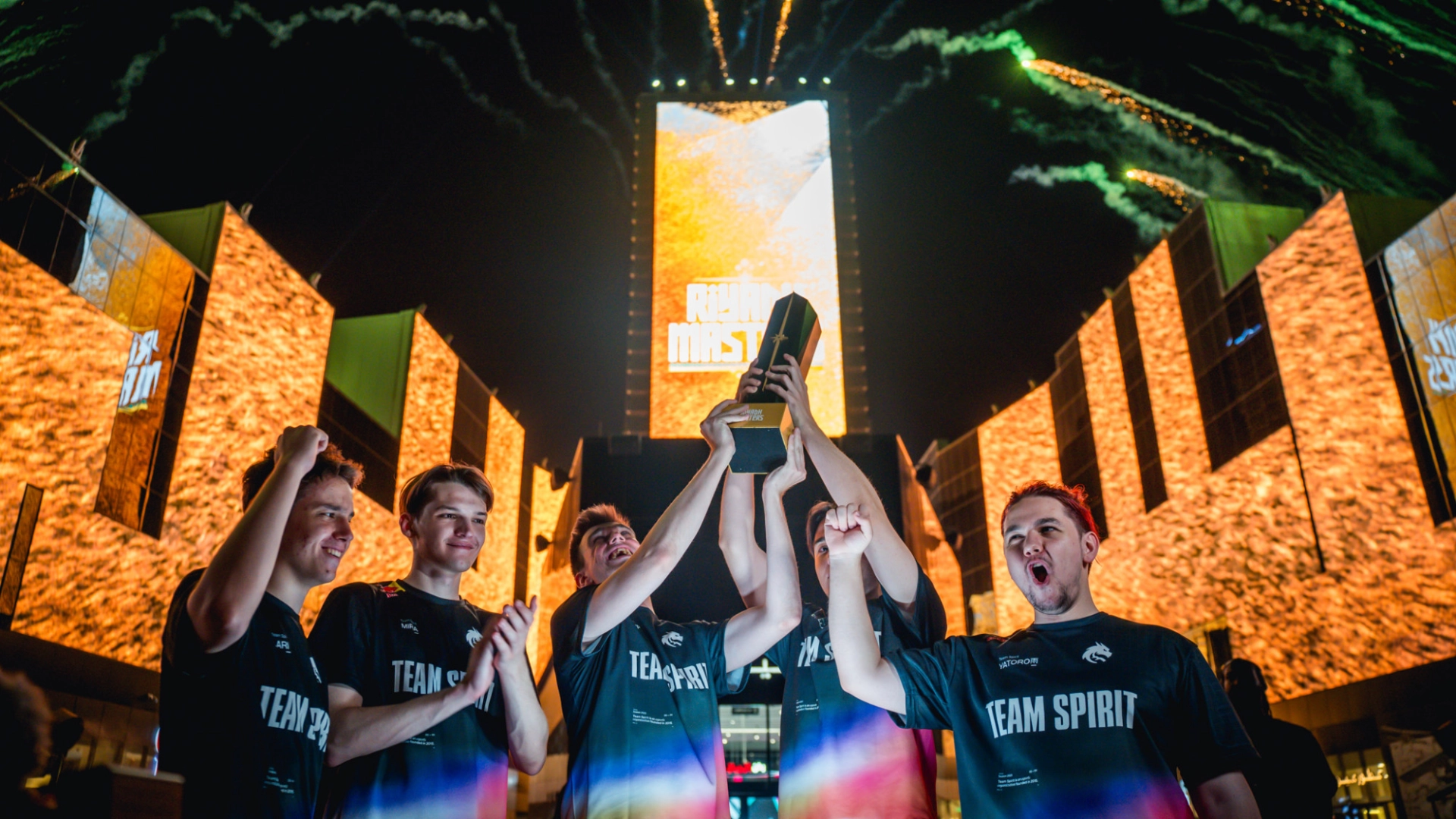 Team Spirit выиграла турнир по Dota 2 с призом 5 млн долларов