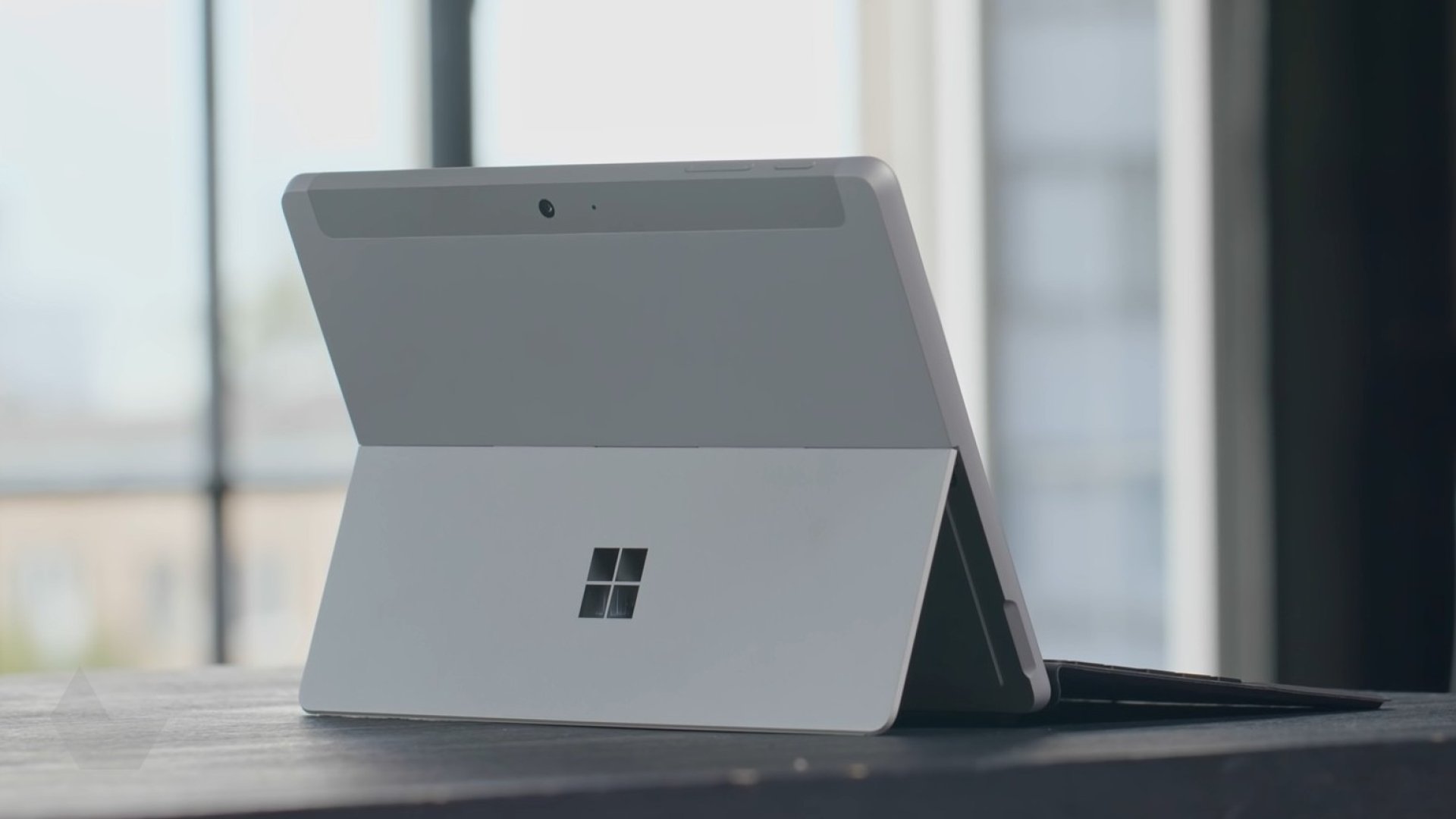 Утечка: стали известны характеристики Microsoft Surface Go 3