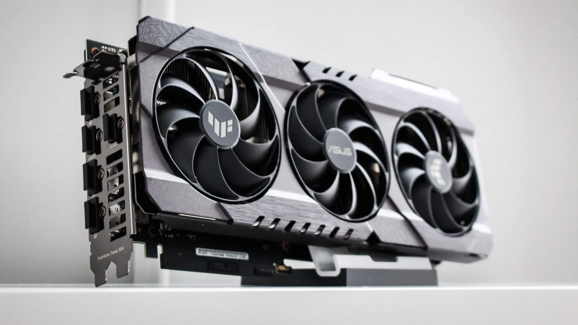 Опубликованы все характеристики GeForce RTX 4090/4080