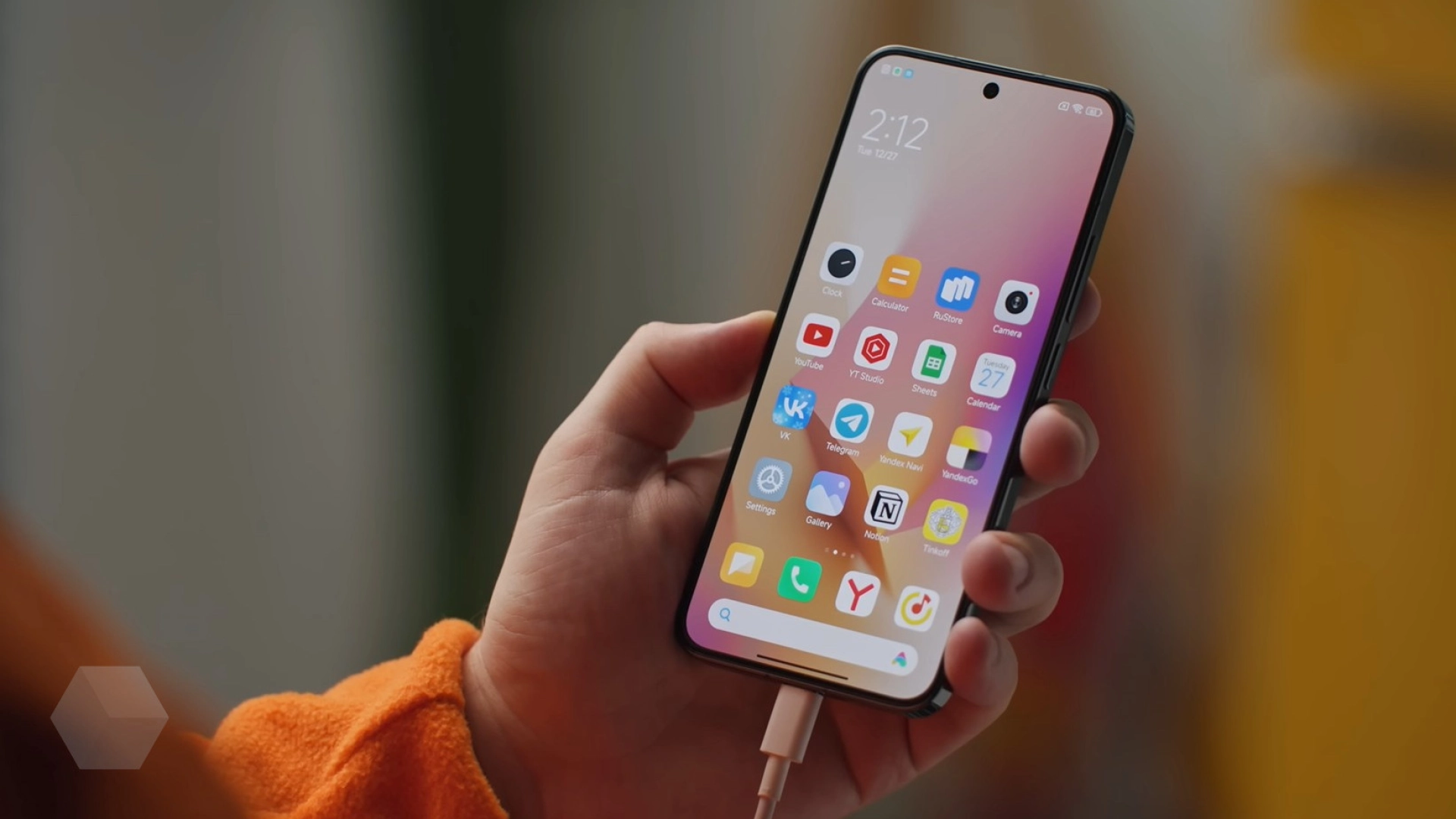 Утечка: ёмкость аккумуляторов и мощность зарядки Xiaomi 14 и 14 Pro