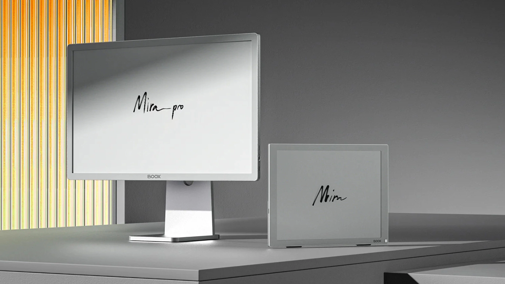 Onyx Boox представила 25,3-дюймовый E-Ink-монитор Mira Pro (2023)
