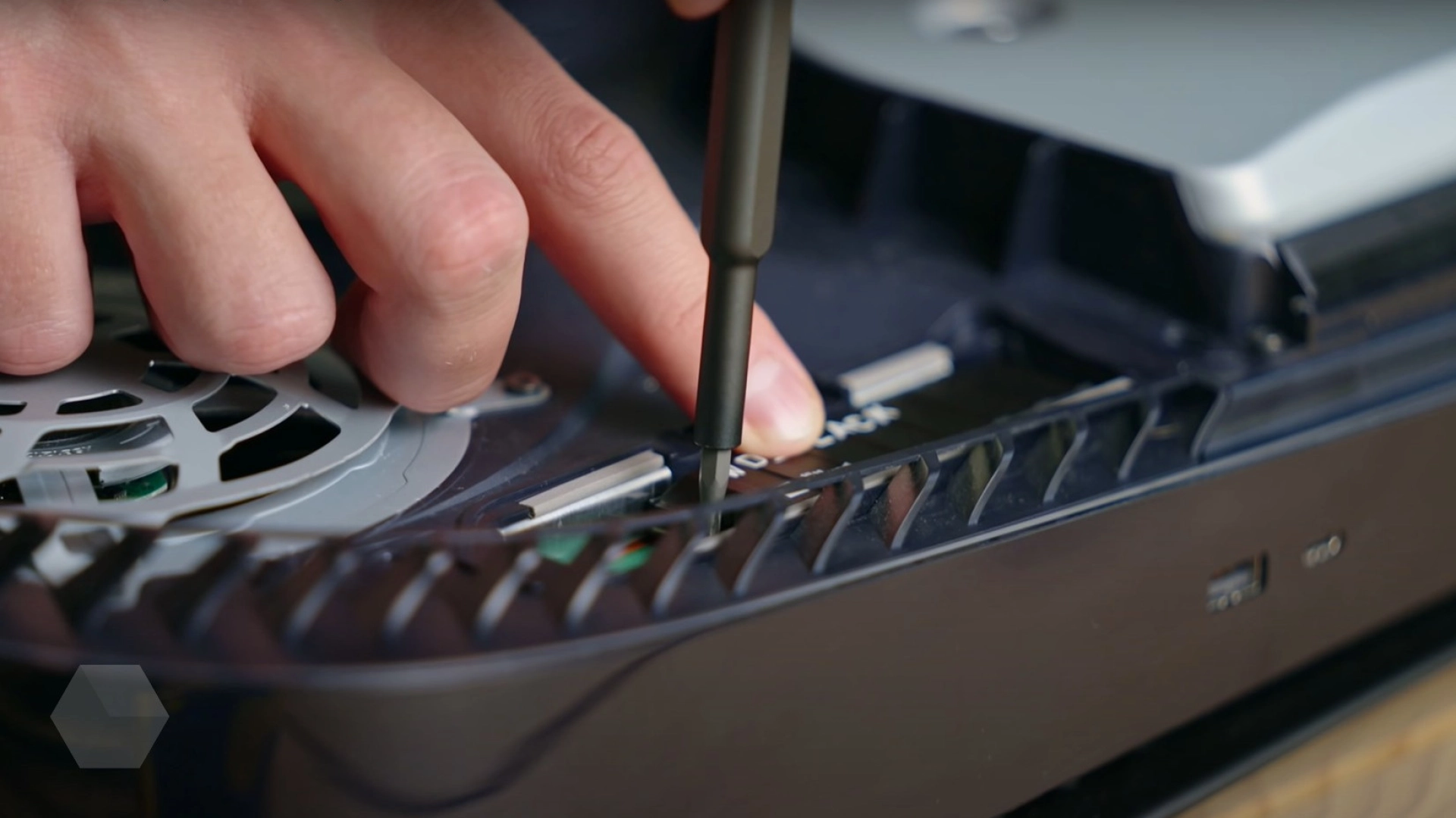 Для PS5 выпустили обновление с поддержкой Dolby Atmos и SSD до 8 ТБ