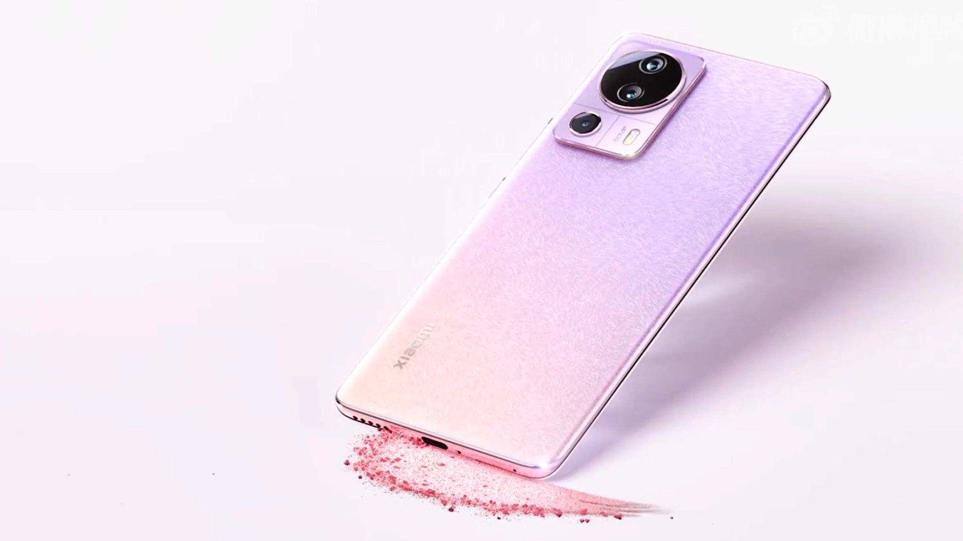 Xiaomi анонсировала набор по мотивам Hello Kitty — в чемодане будет лежать смартфон Civi 2