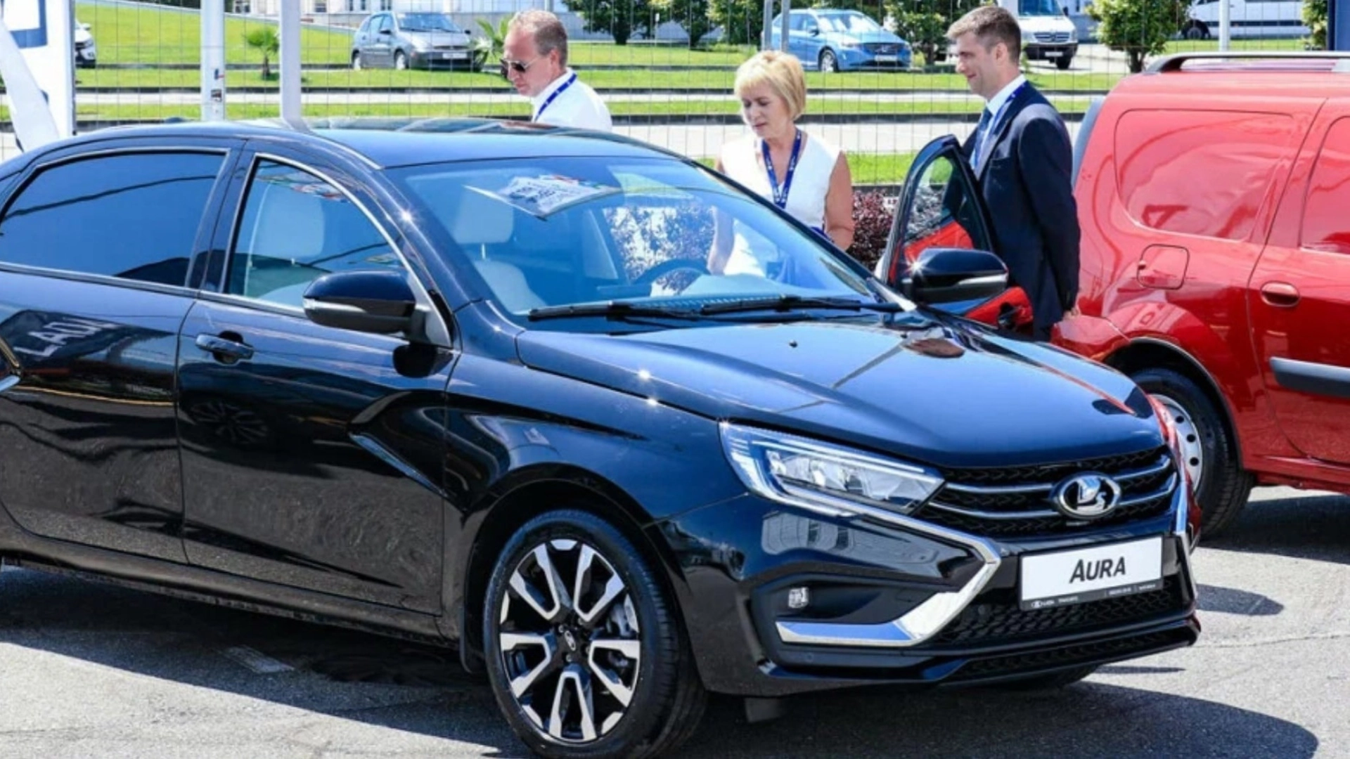 На видео показали премиальный седан Lada Aura - Rozetked.me