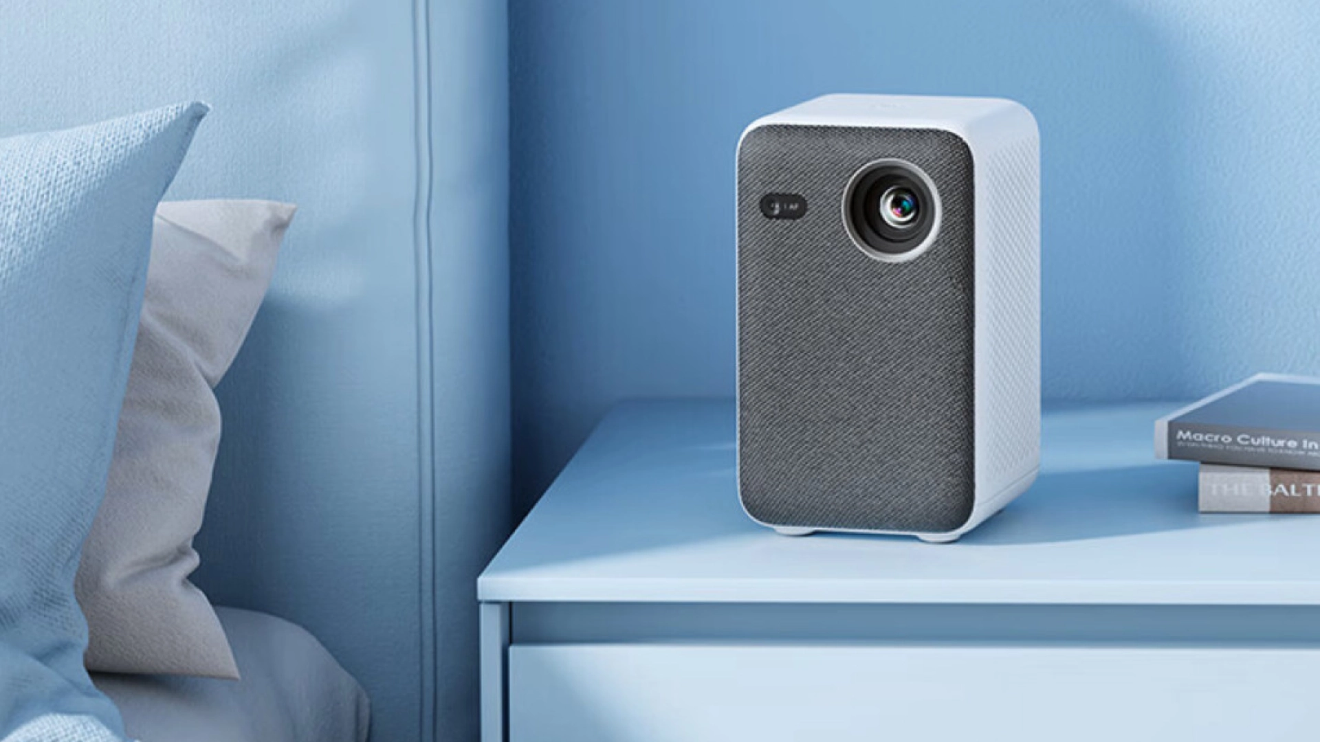 Представлен Xiaomi Projector mini — мобильный проектор c NFC