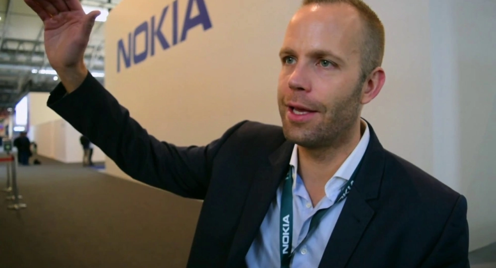 Руководитель мобильного подразделения Nokia покидает свой пост