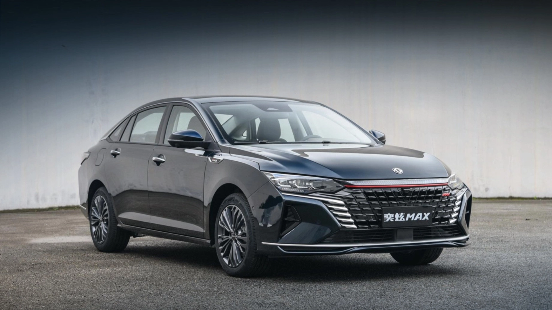 Производитель Evolute начнёт продажи китайских автомобилей Aeolus Dongfeng Motors в РФ