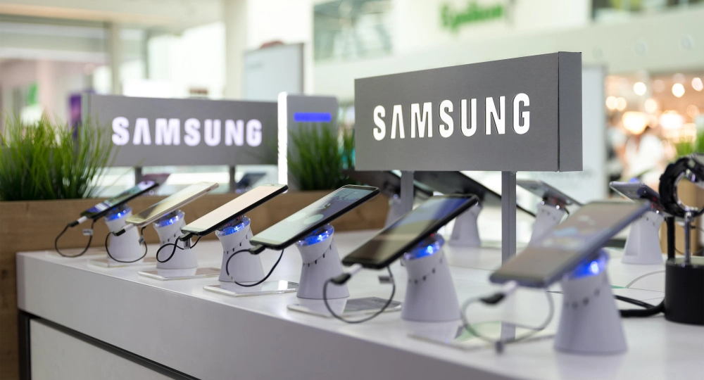 СМИ: Samsung остановила поставки в Россию из-за логистических трудностей