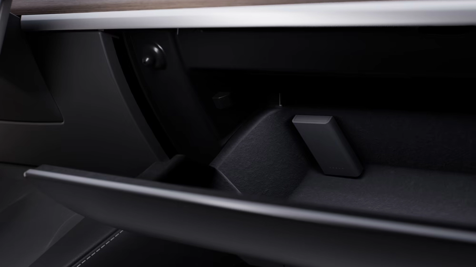 Tesla запустила Steam на своих машинах и представила SSD для хранения игр