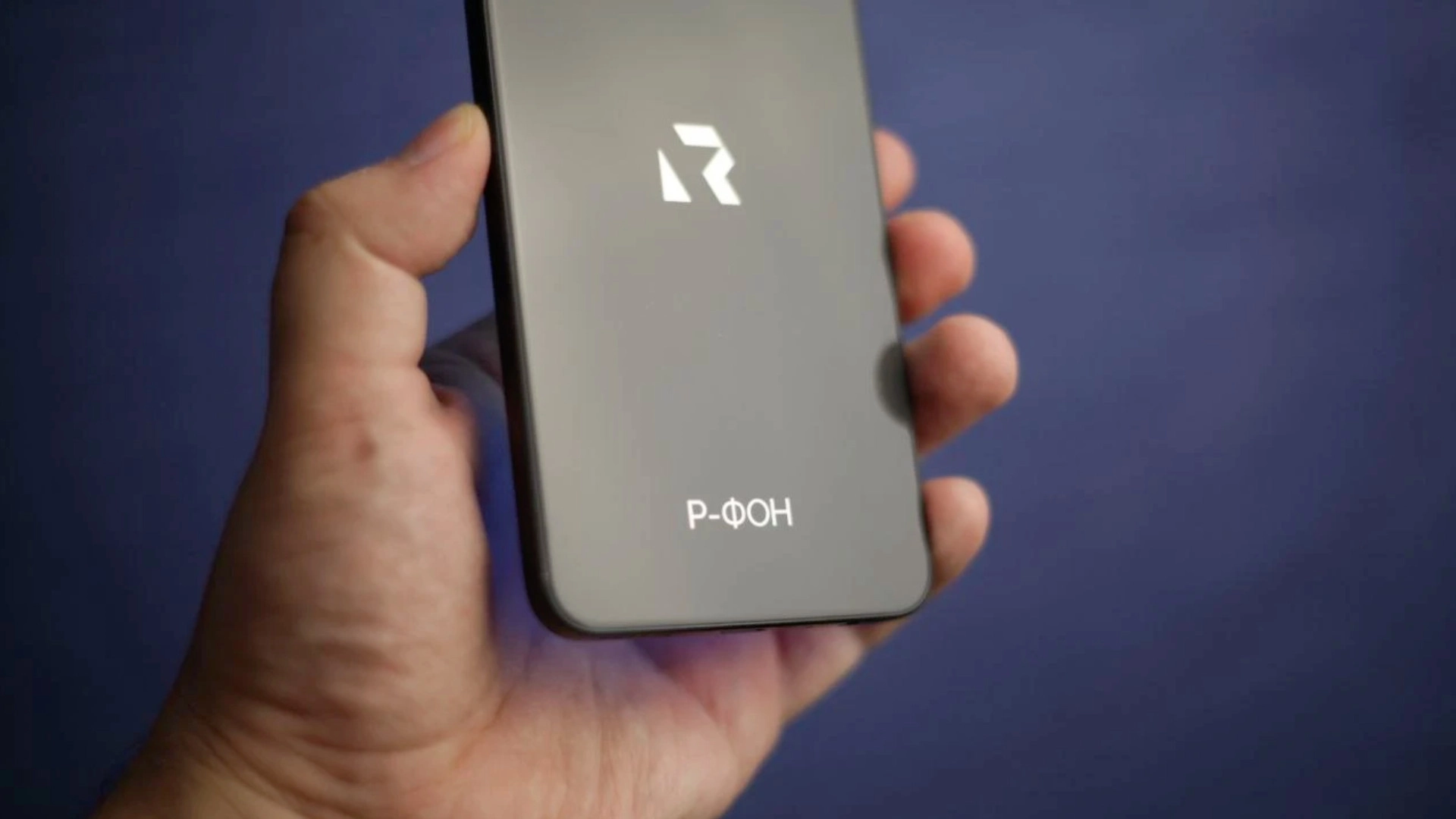 Forbes: «Р-ФОН» от российской НТЦ ИТ «РОСА» будут производить в Китае