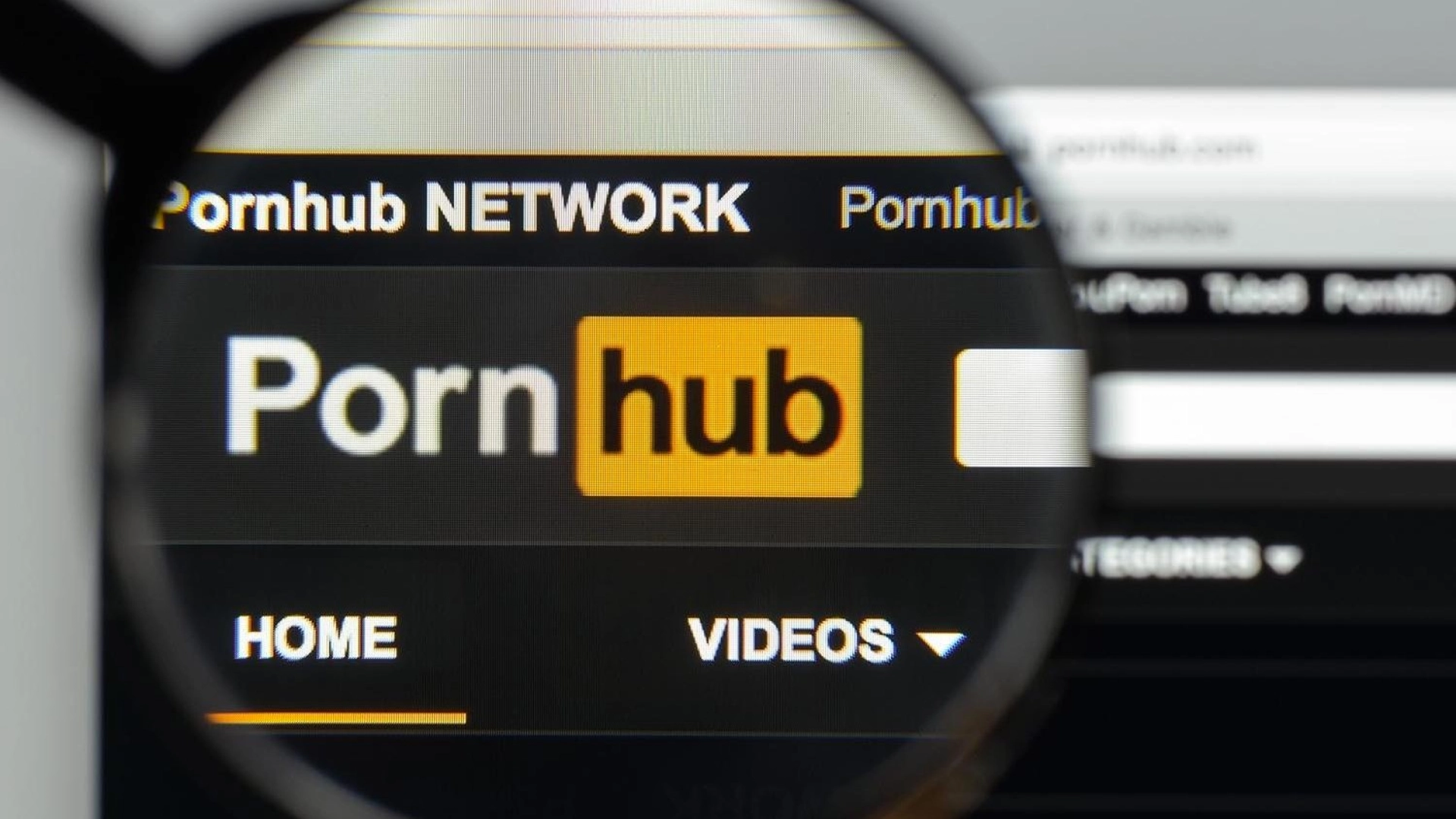 Pornhub сделал премиум-подписку бесплатной до 23 апреля - Rozetked.me