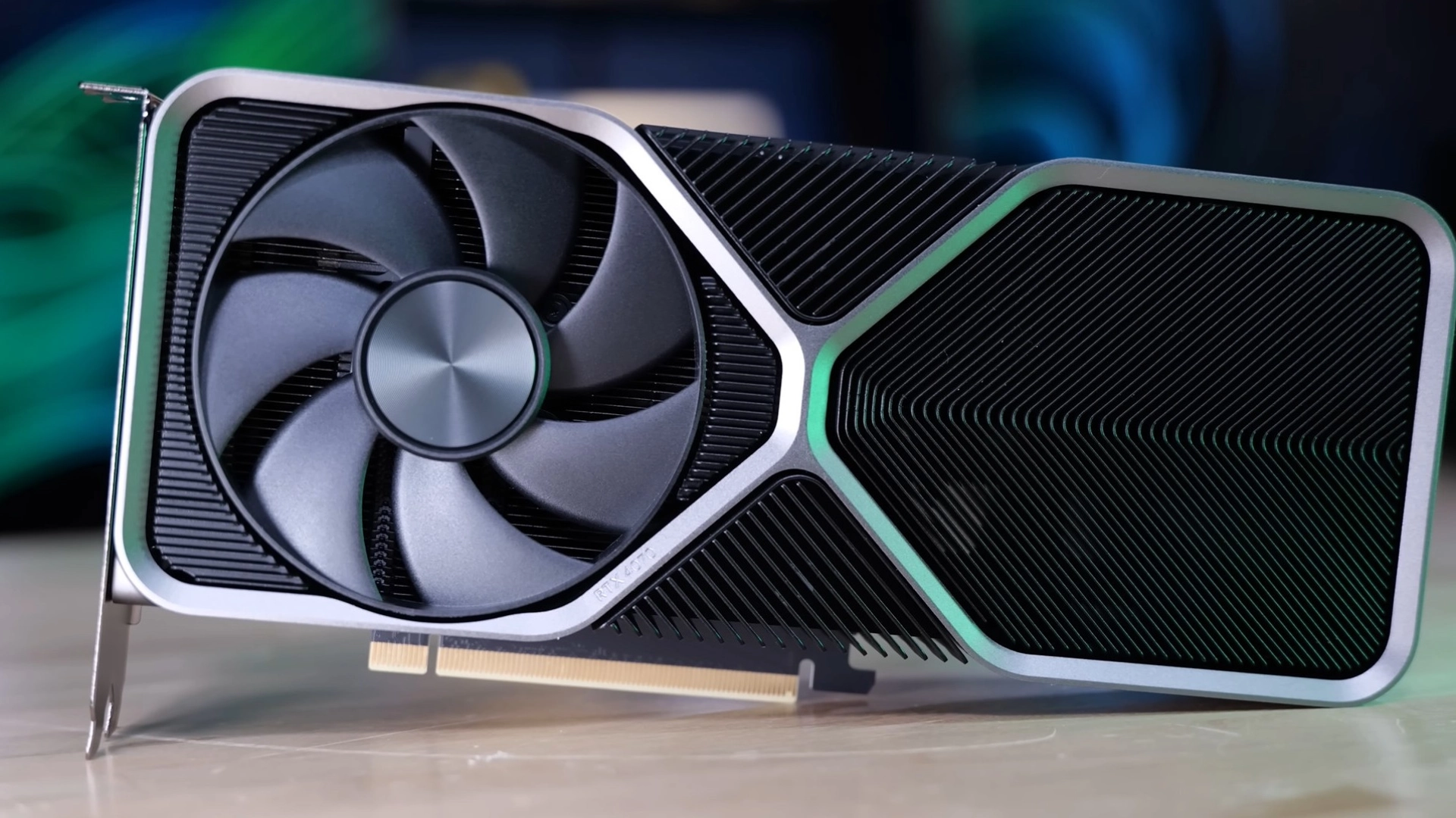 Появились новые подробности об RTX 4060 с 16 ГБ видеопамяти