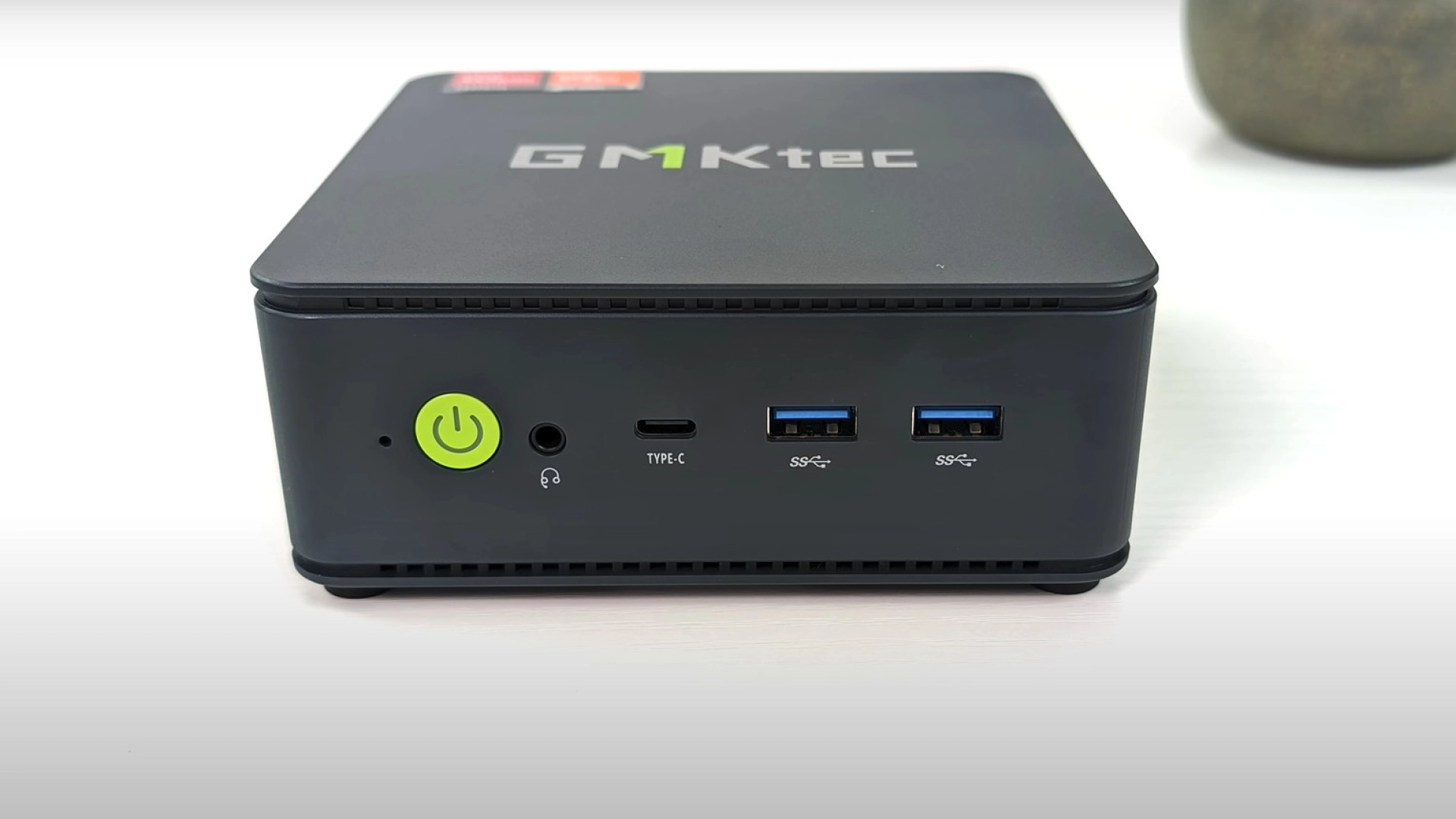 Представлен мини-ПК GMKtec K8: Ryzen 7 8845HS и AR-очки в комплекте