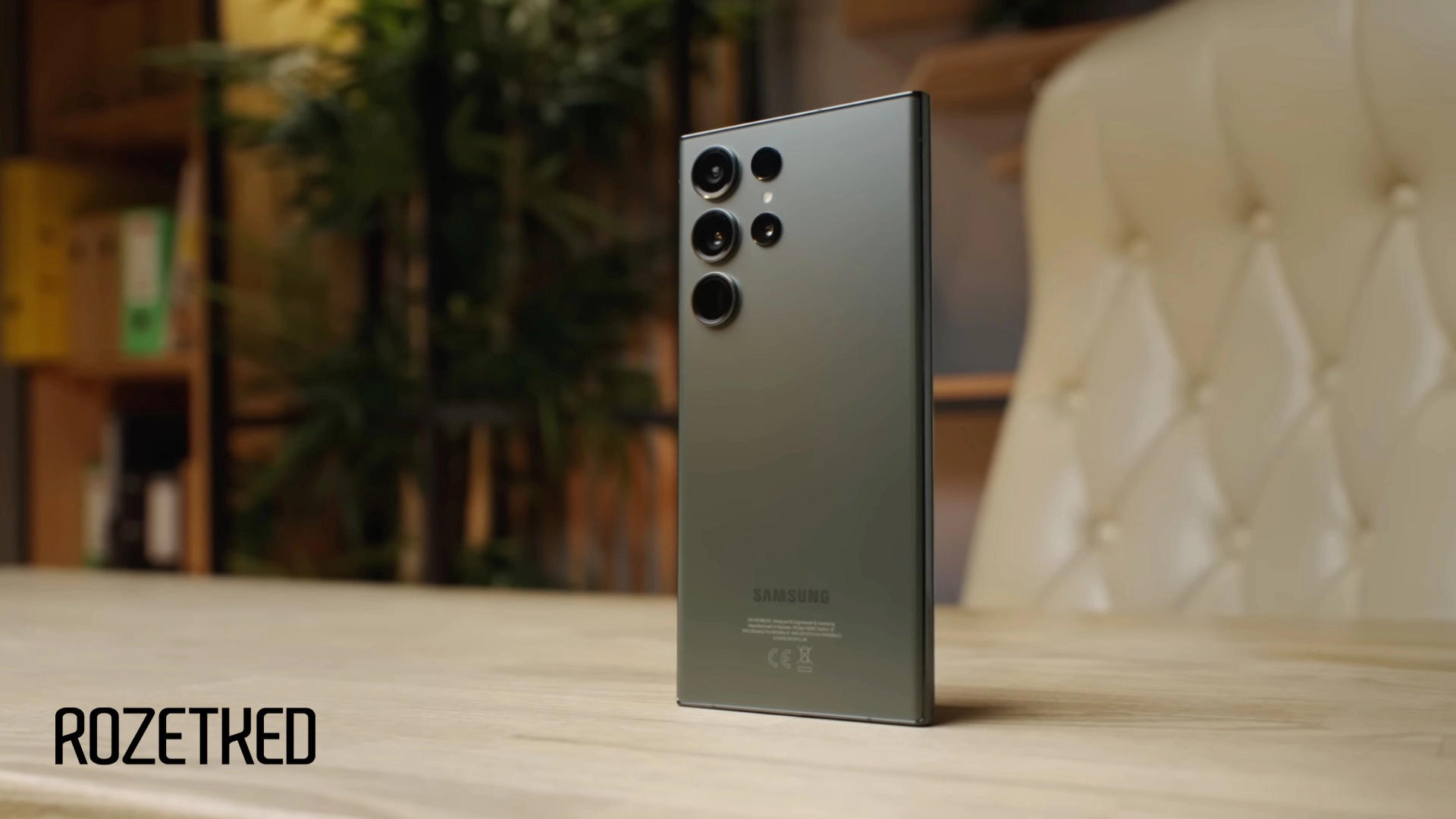 Российские ритейлеры начнут продажи Galaxy S24 на этой неделе