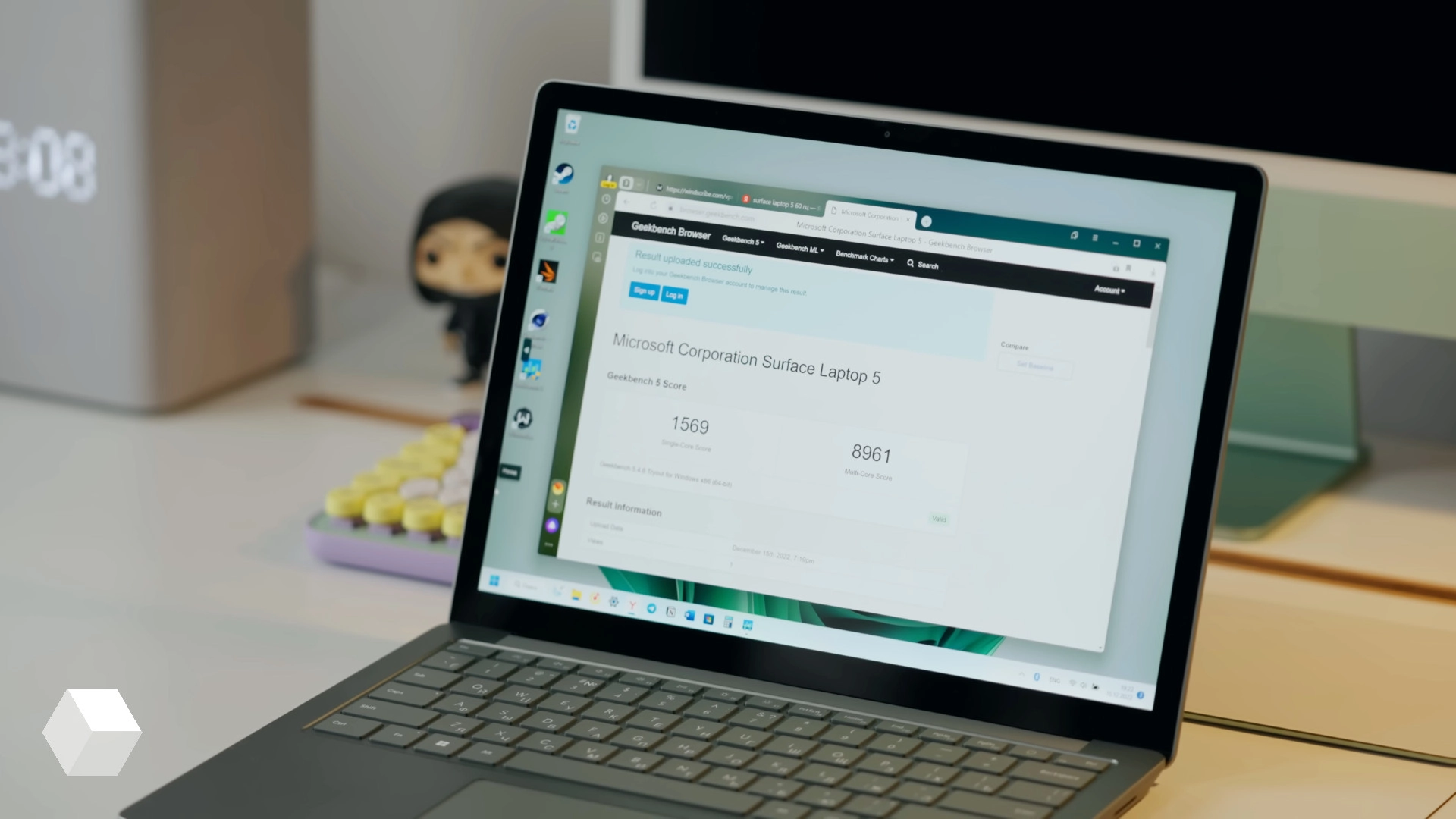 Доля ввозимых в Россию ноутбуков с предустановленной Windows сократилась с 55% до 30%