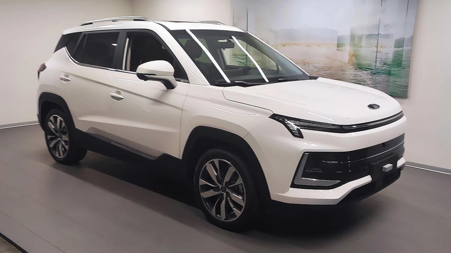 Стала известна цена на электрокар «Москвич 3е»