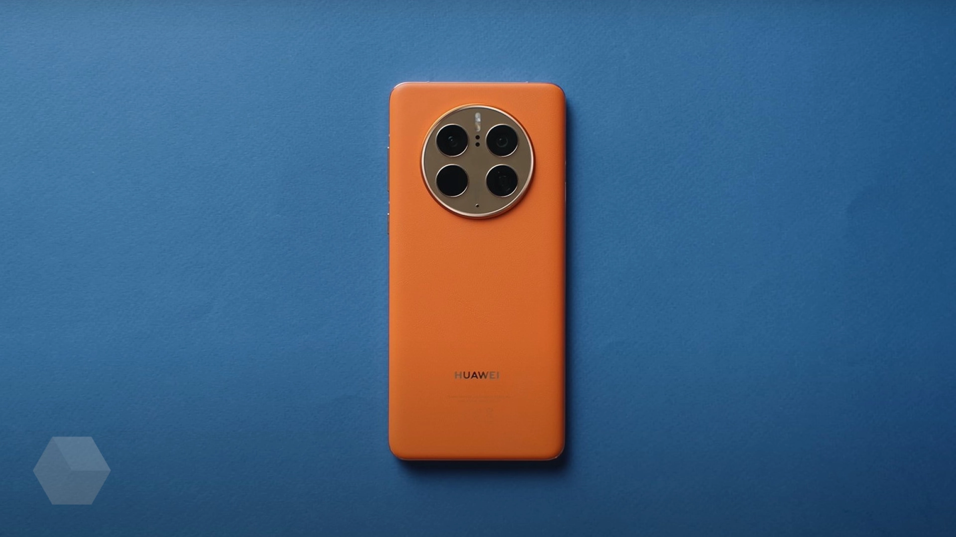 Лу Вейбинг: Huawei из-за санкций США потеряла 80 миллионов пользователей