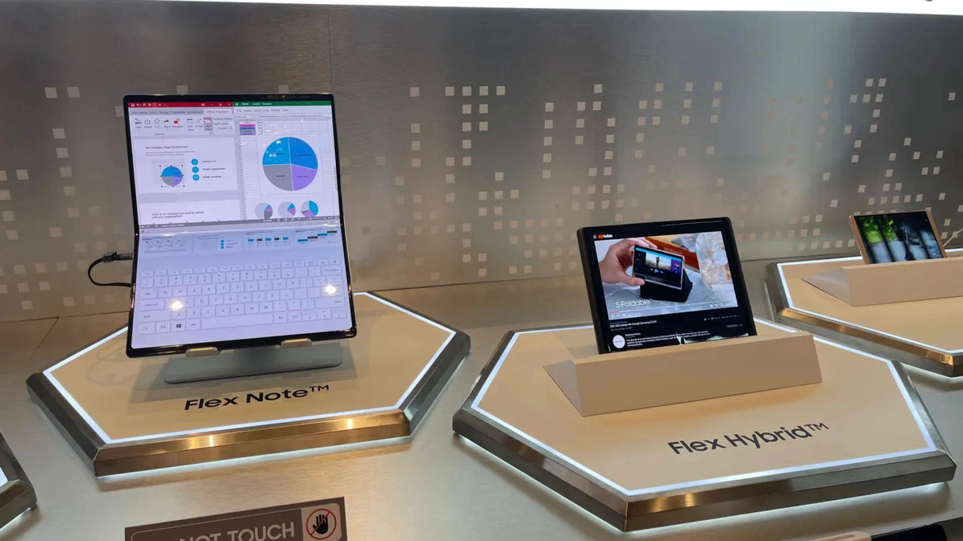 Samsung подтвердила, что собирается выпустить складной планшет