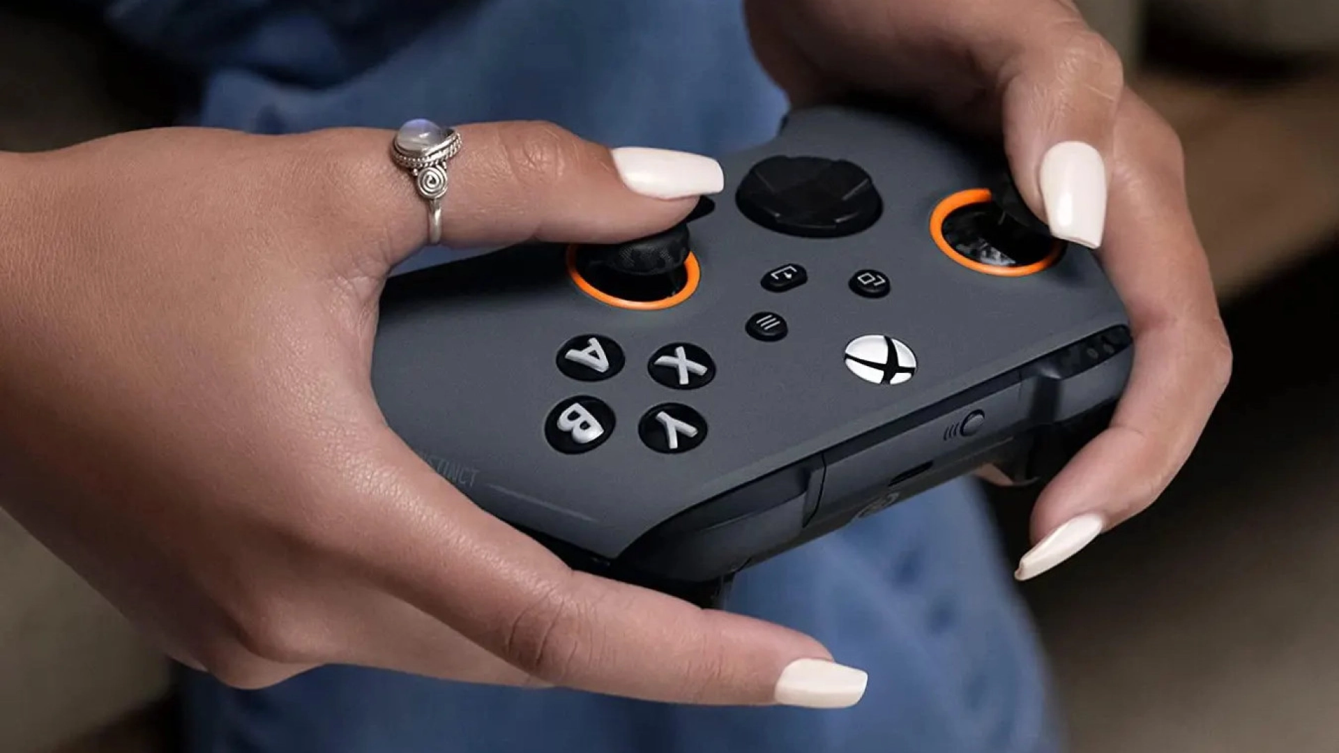 Microsoft запретит использовать несертифицированные аксессуары с Xbox