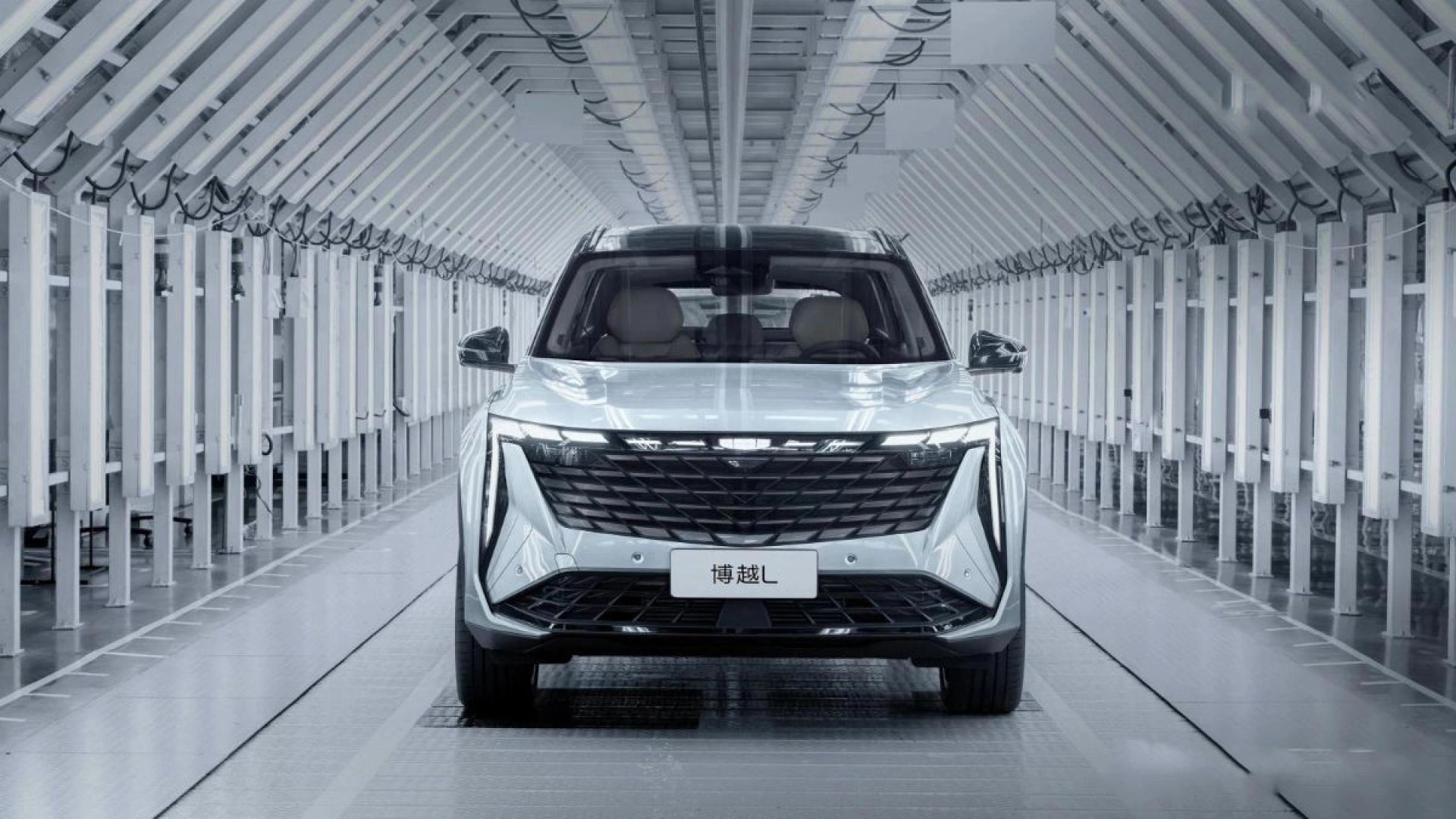 Geely запустила производство обновлённого Atlas