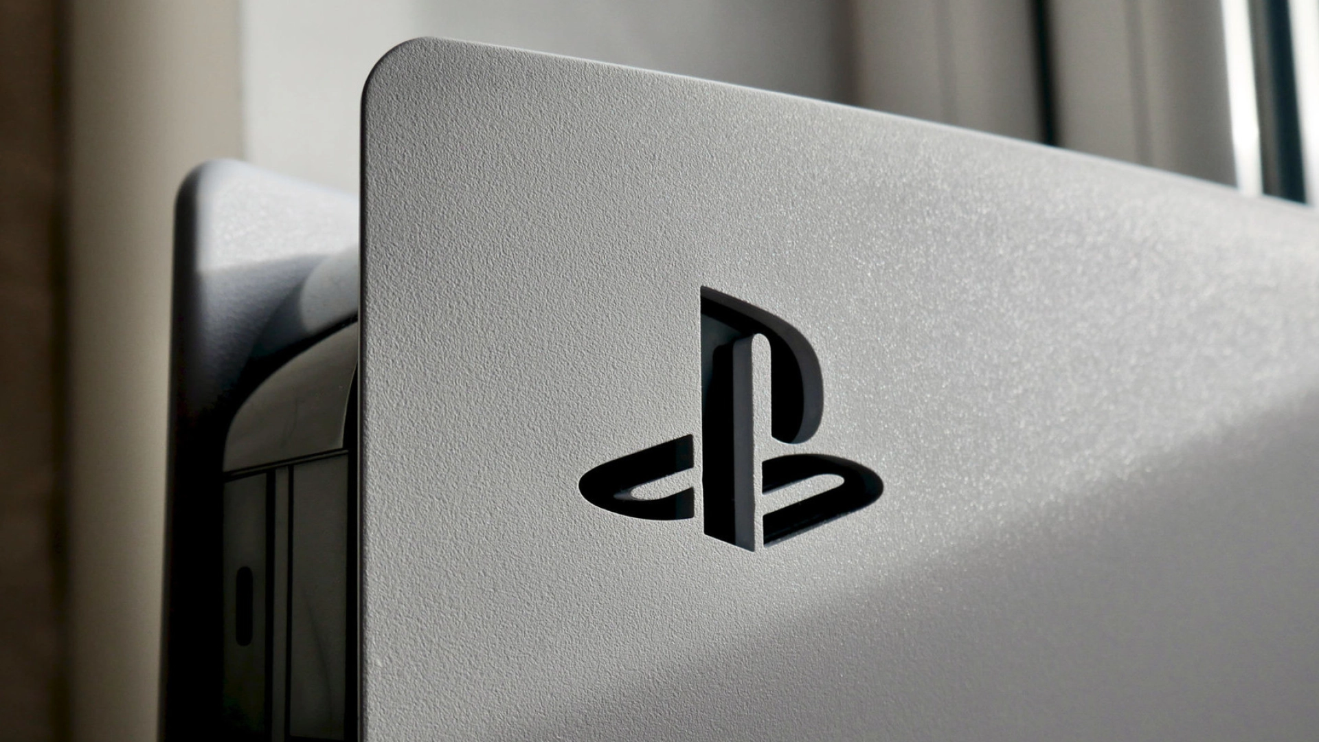 Неофициально: PS5 Slim получит переработанный дизайн и выйдет в третьем квартале 2023 года