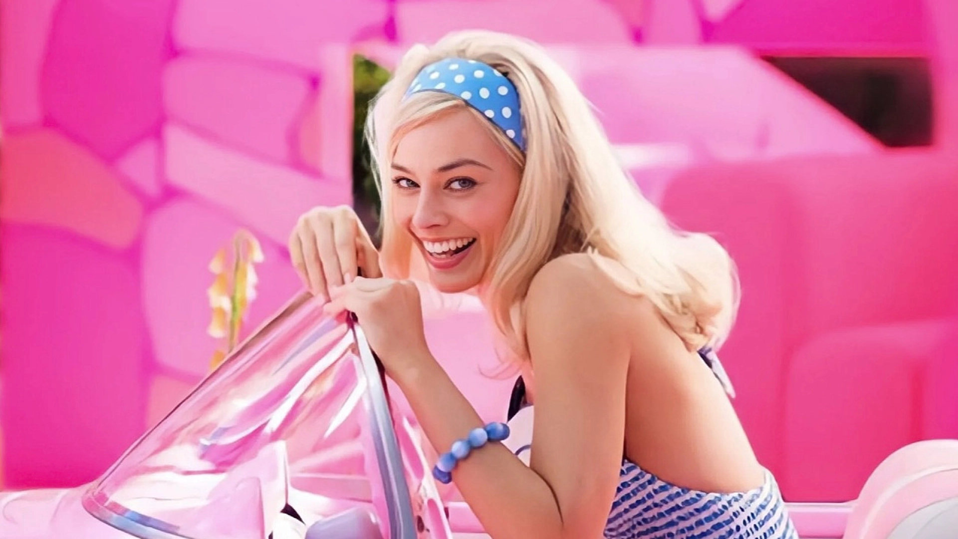 Скорого релиза «Барби» и «Оппенгеймера» в России можно не ждать